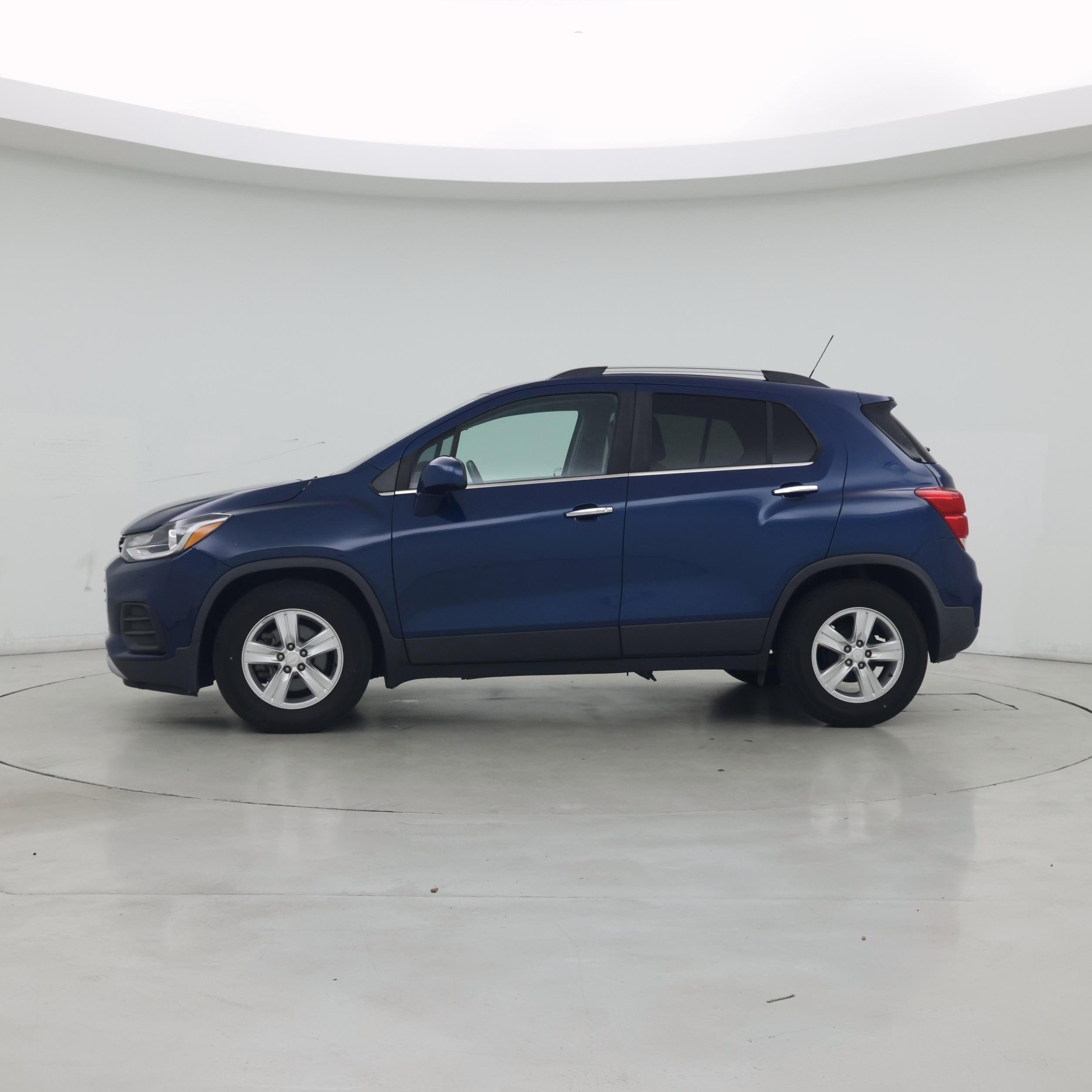 Thumbnail: 2019 Chevrolet Trax - 3
