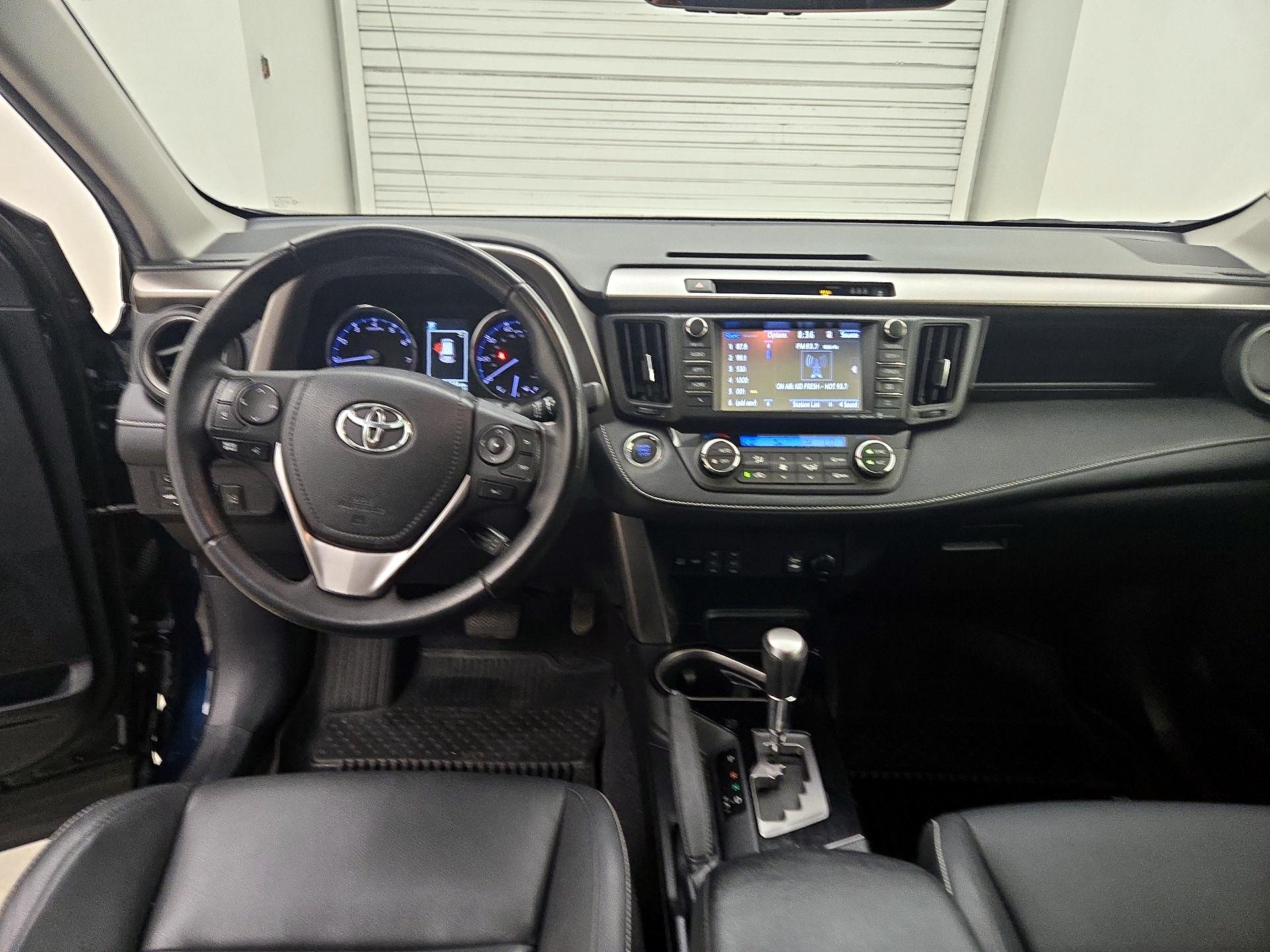 Thumbnail: 2018 Toyota RAV4 - 9