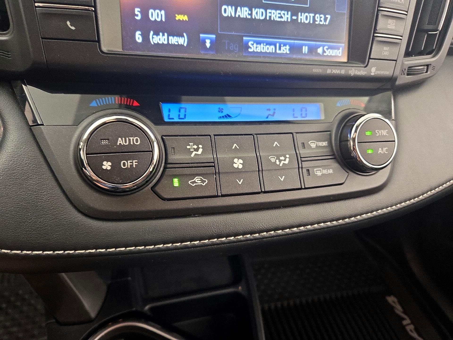 Thumbnail: 2018 Toyota RAV4 - 16
