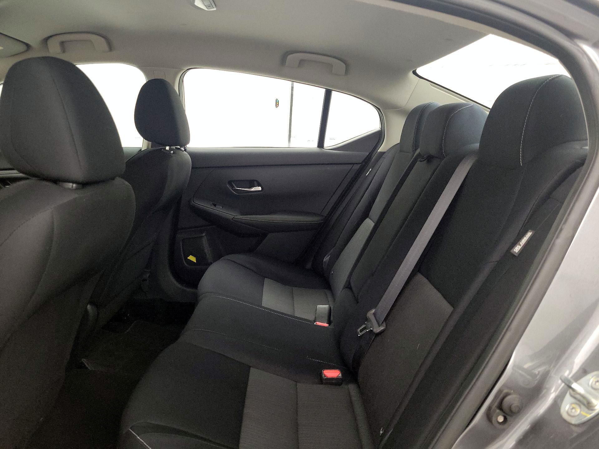Thumbnail: 2020 Nissan Sentra - 19