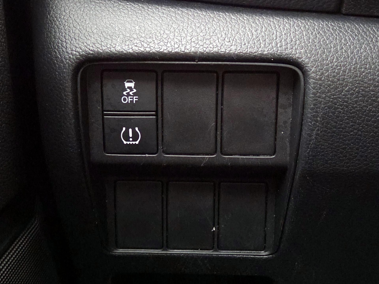 2018 Honda CR-V LX - Photo 14