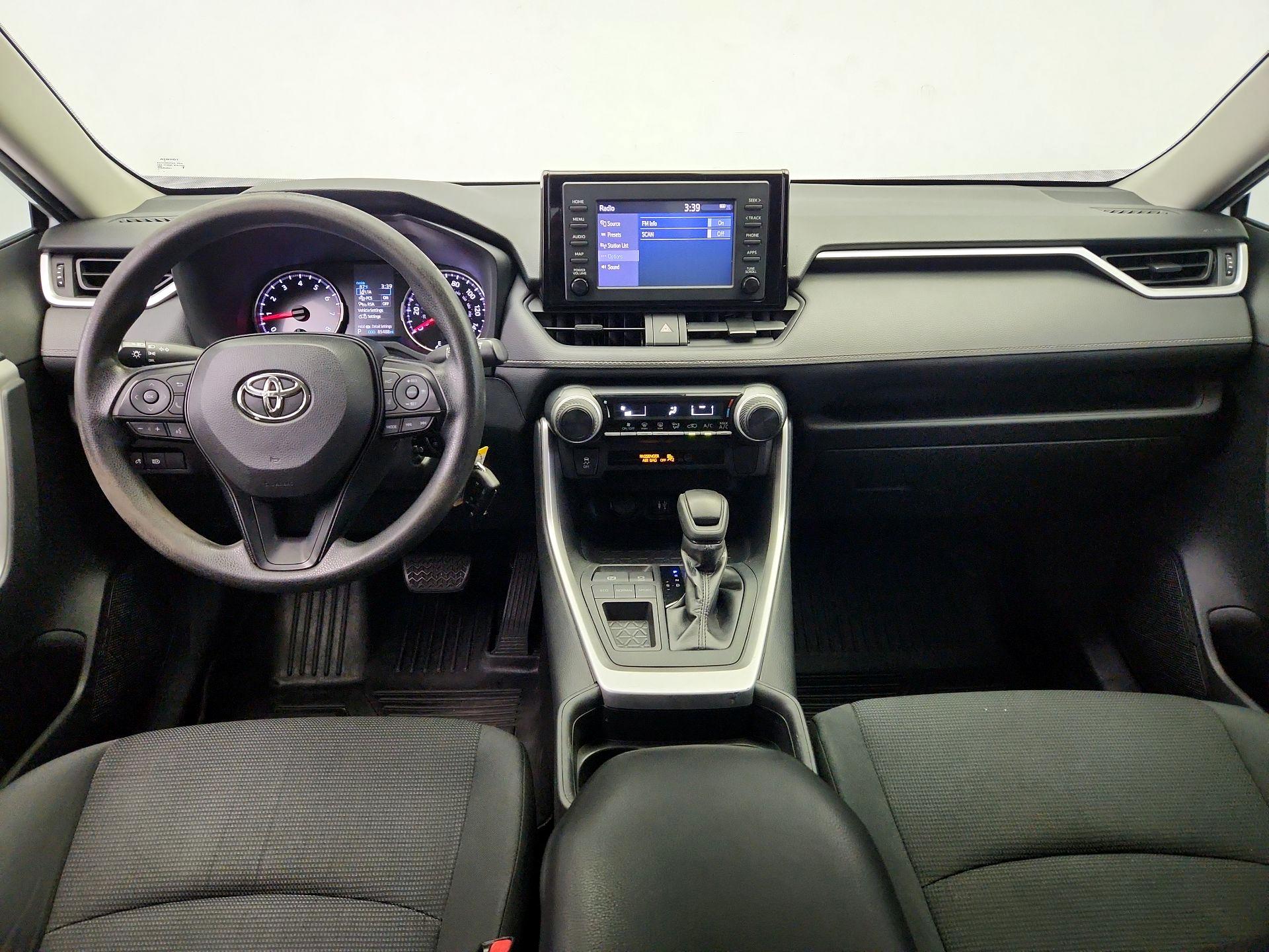 Thumbnail: 2019 Toyota RAV4 - 9