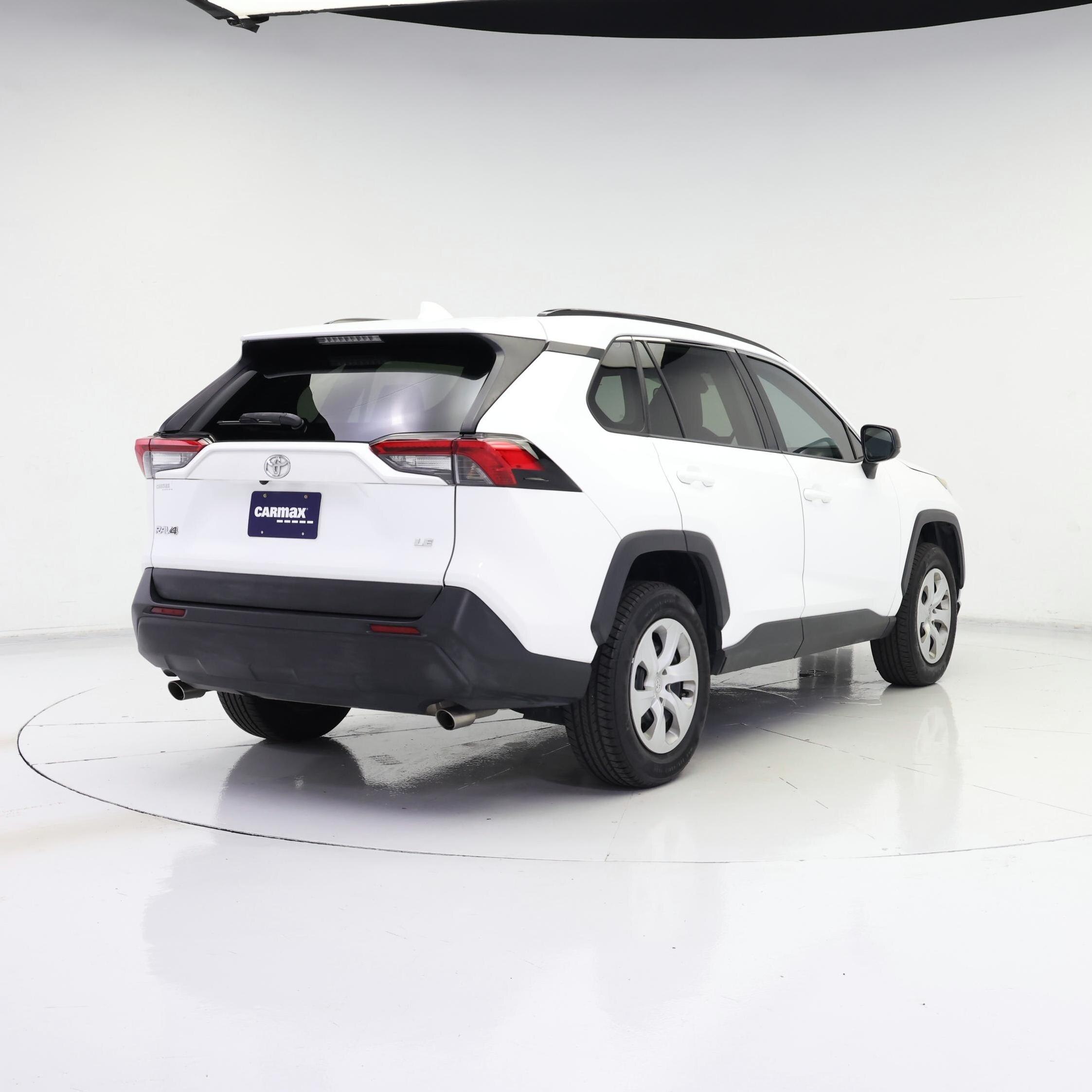 Thumbnail: 2019 Toyota RAV4 - 8