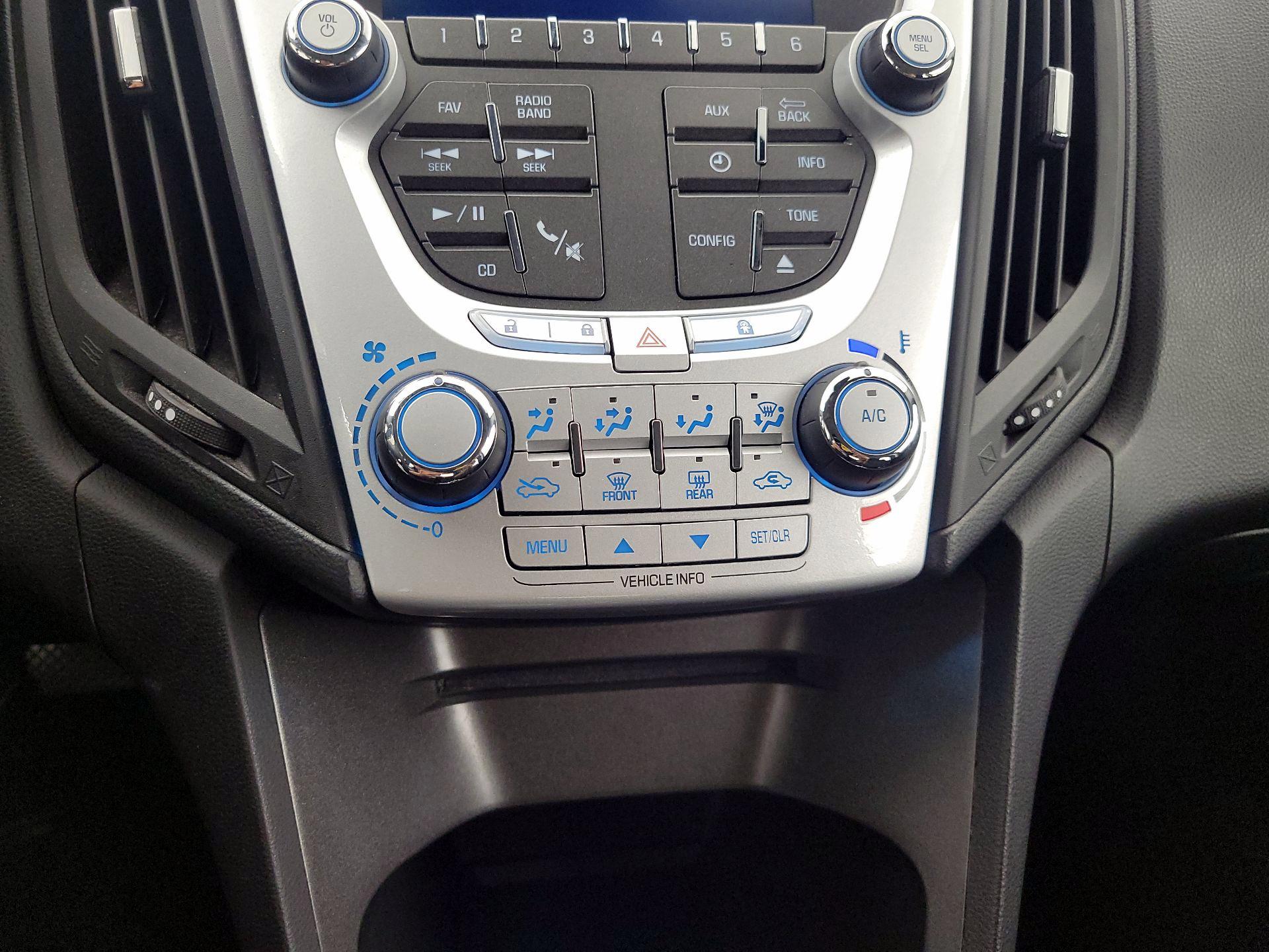 Thumbnail: 2015 Chevrolet Equinox - 15