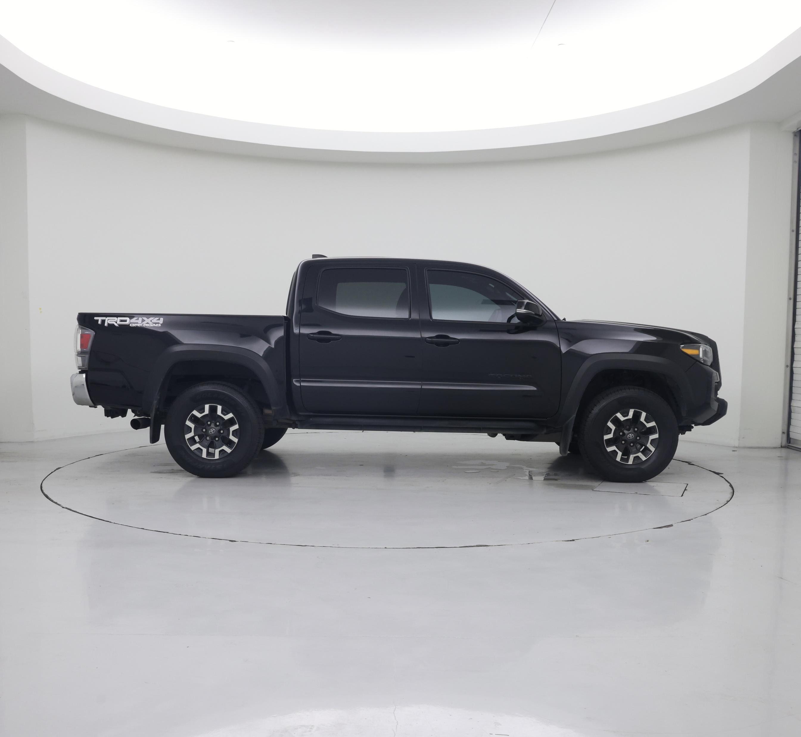Thumbnail: 2021 Toyota Tacoma - 7