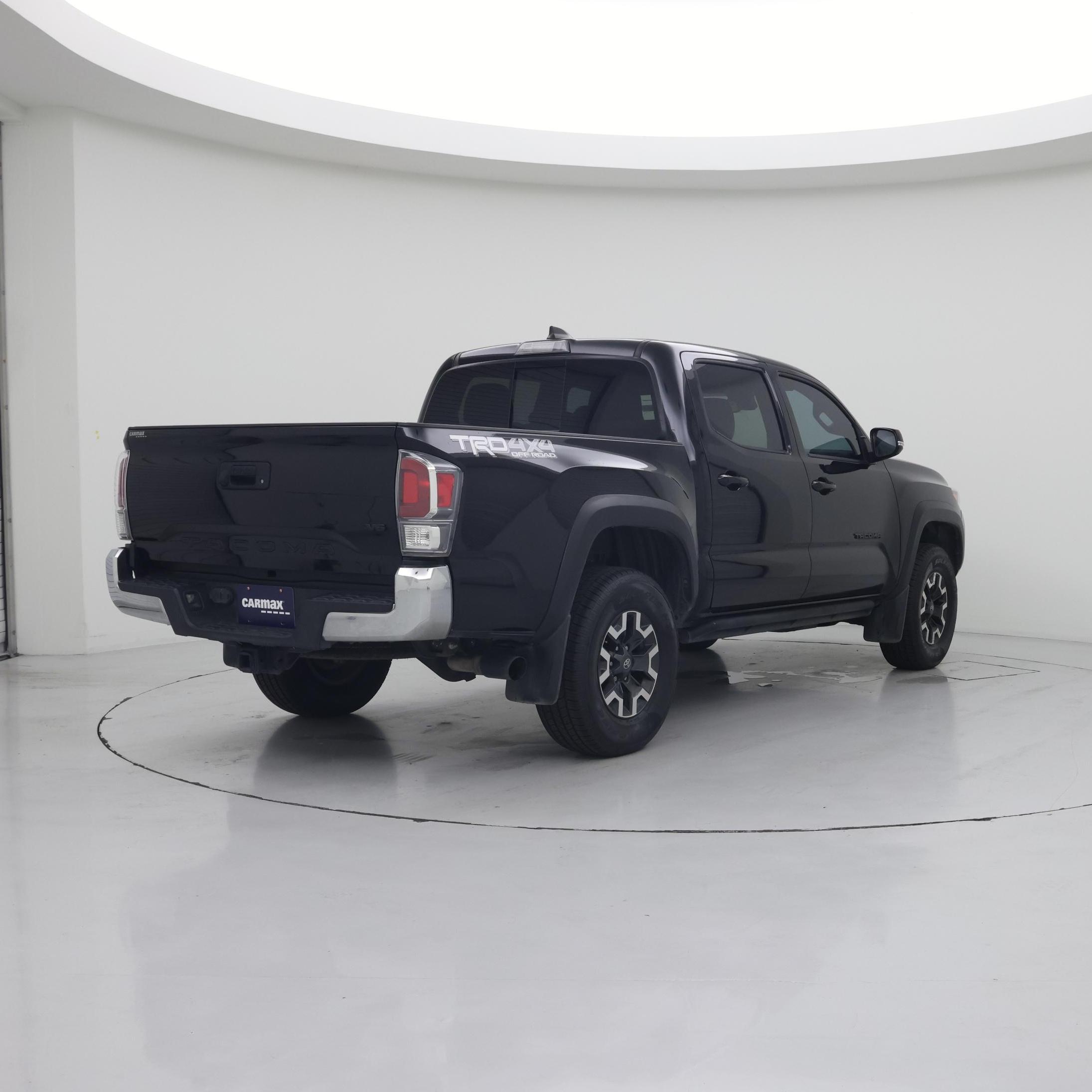 Thumbnail: 2021 Toyota Tacoma - 8