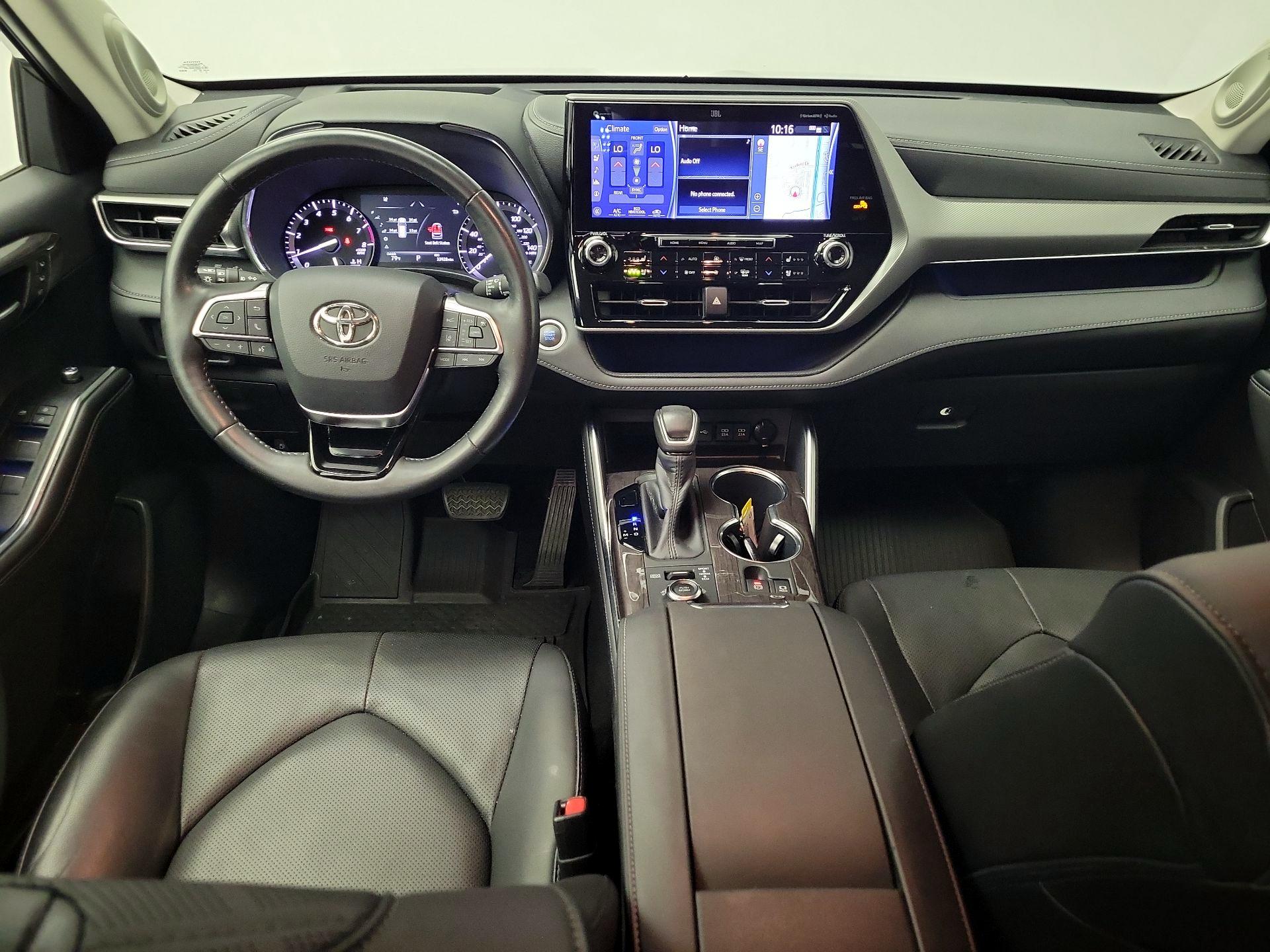 Thumbnail: 2020 Toyota Highlander - 9