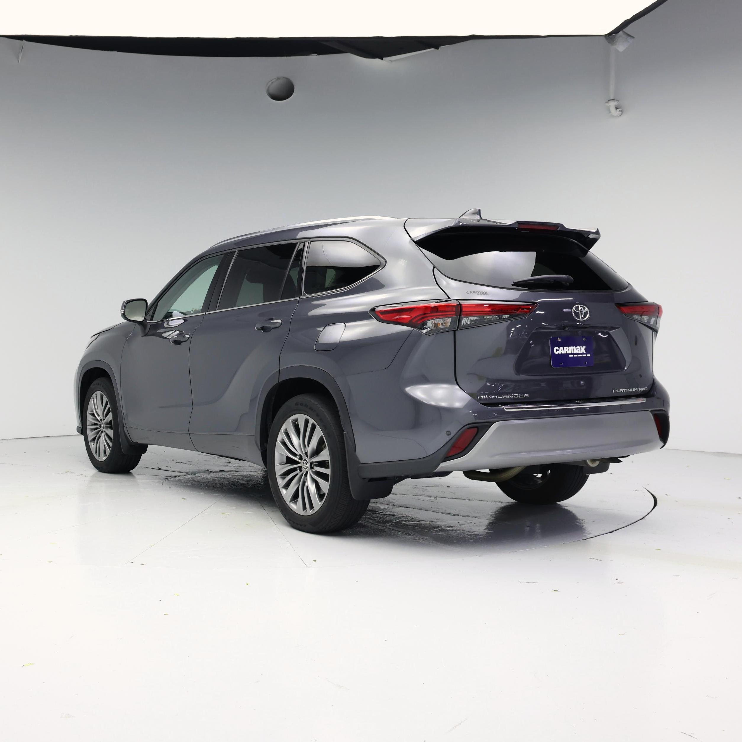 Thumbnail: 2020 Toyota Highlander - 2