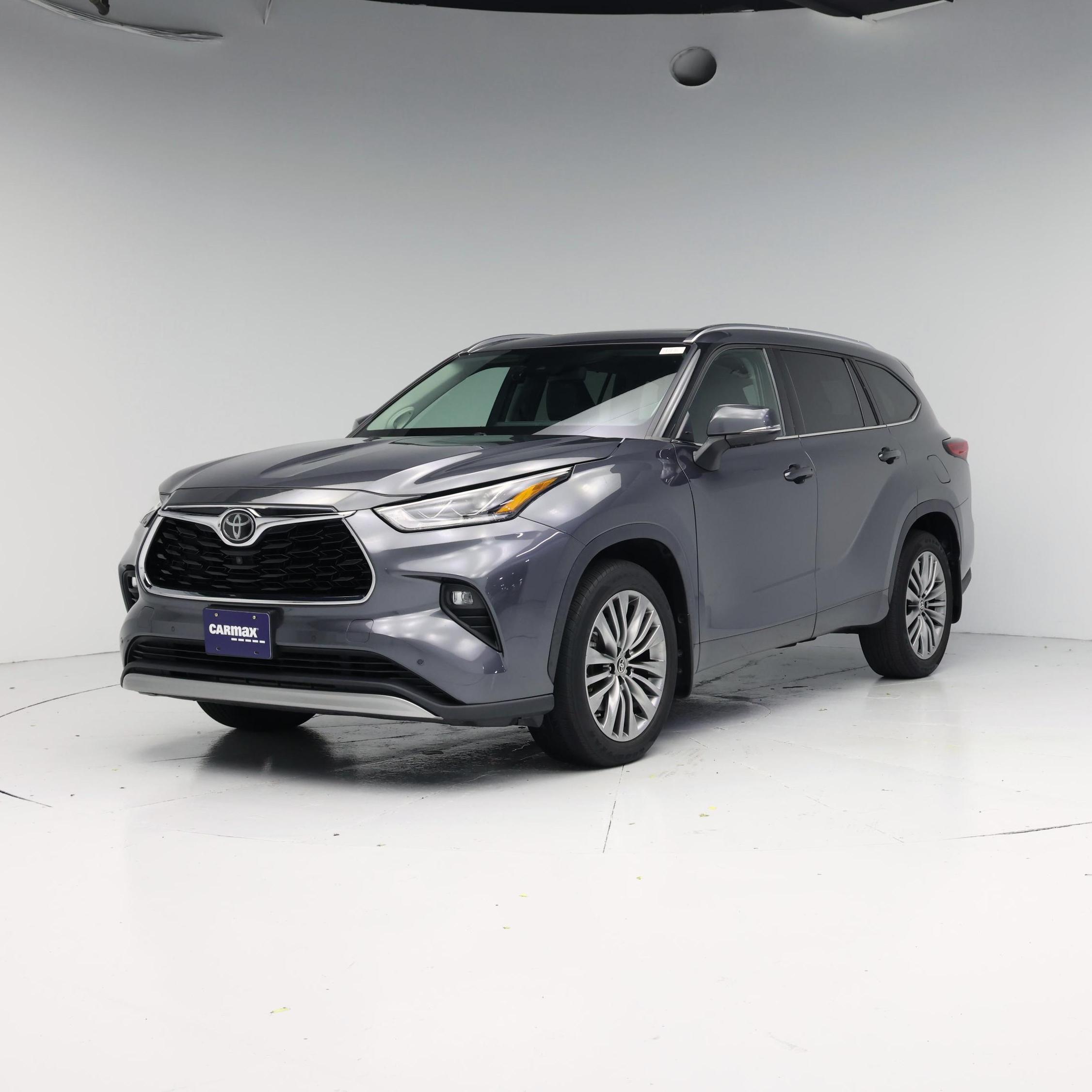 Thumbnail: 2020 Toyota Highlander - 4