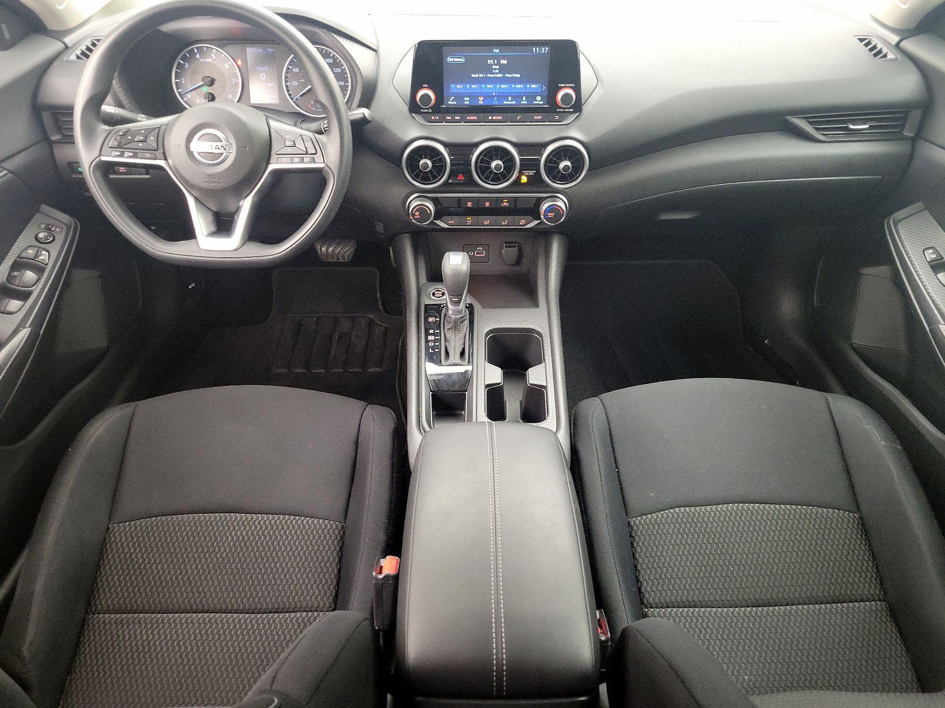 Thumbnail: 2022 Nissan Sentra - 9