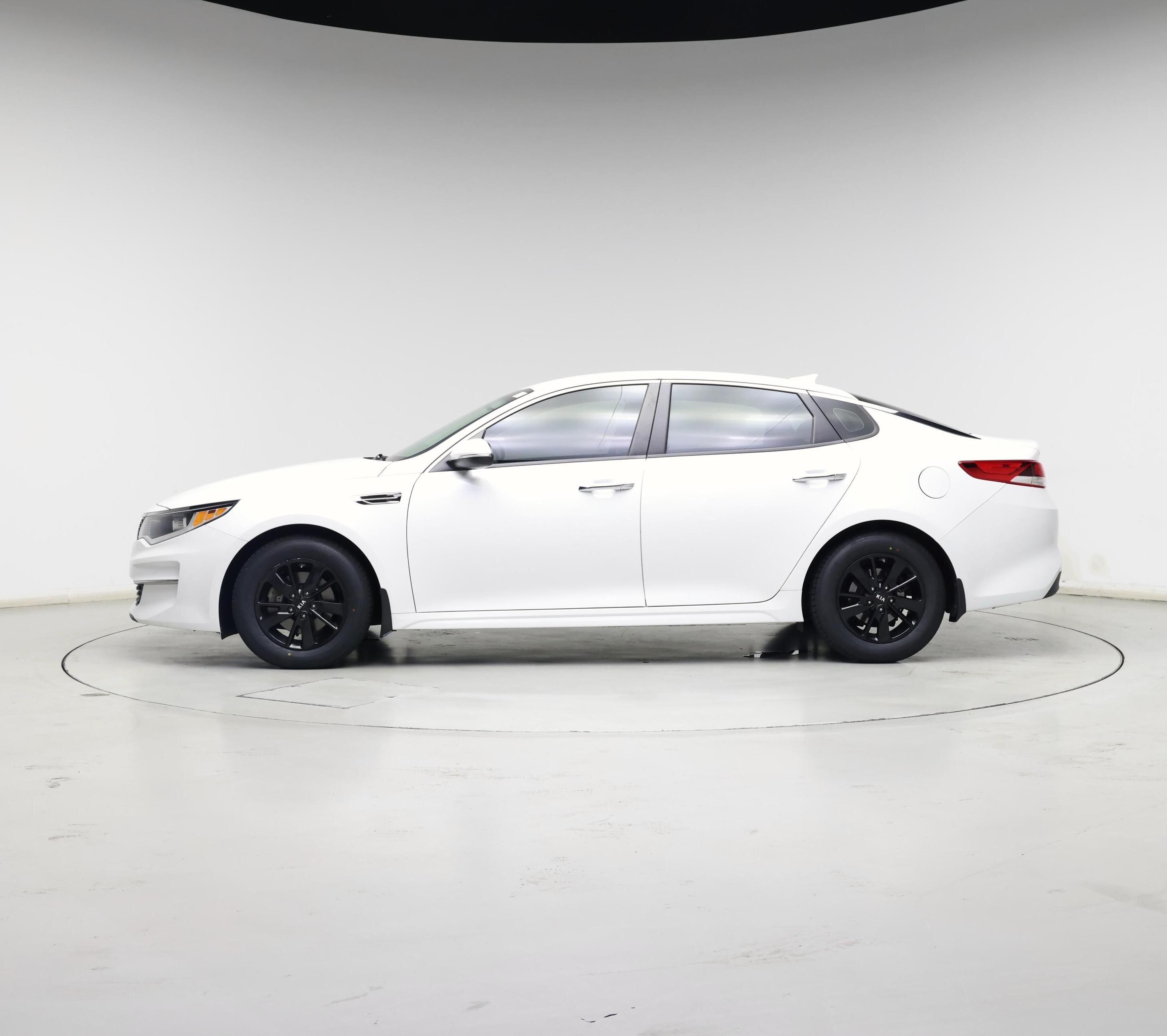 Thumbnail: 2016 Kia Optima - 3