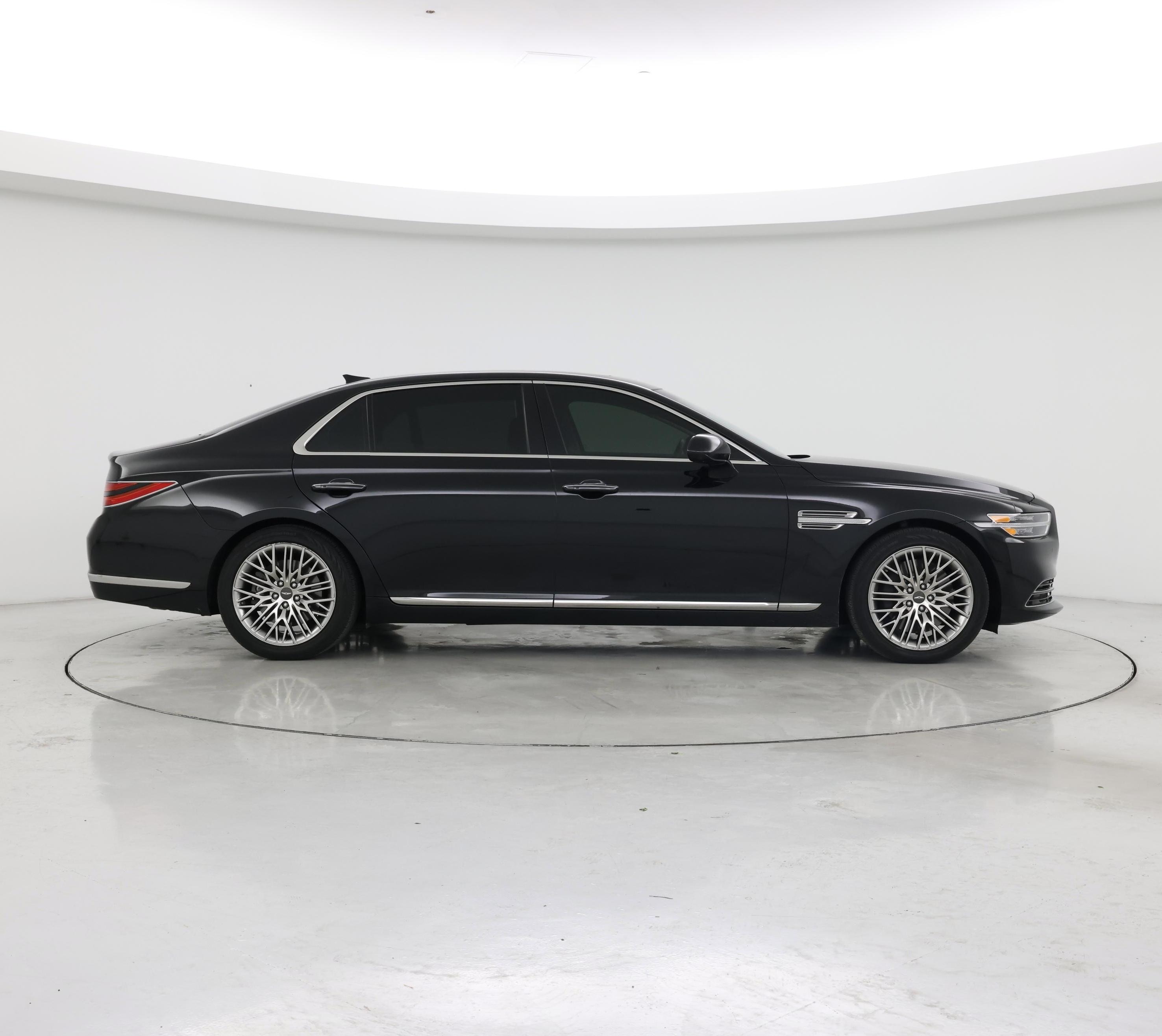Thumbnail: 2022 Genesis G90 - 7