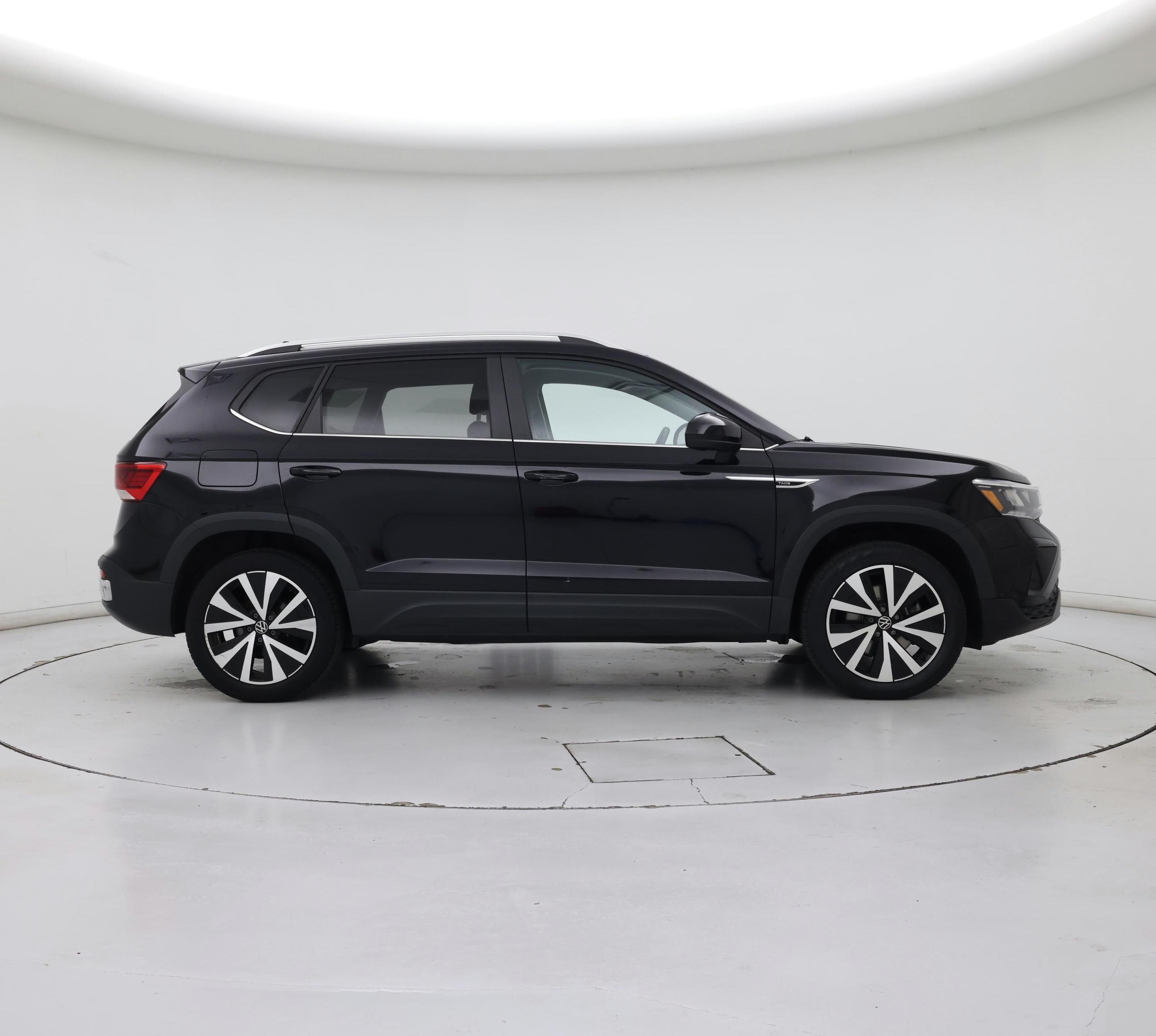 Thumbnail: 2022 Volkswagen Taos - 7