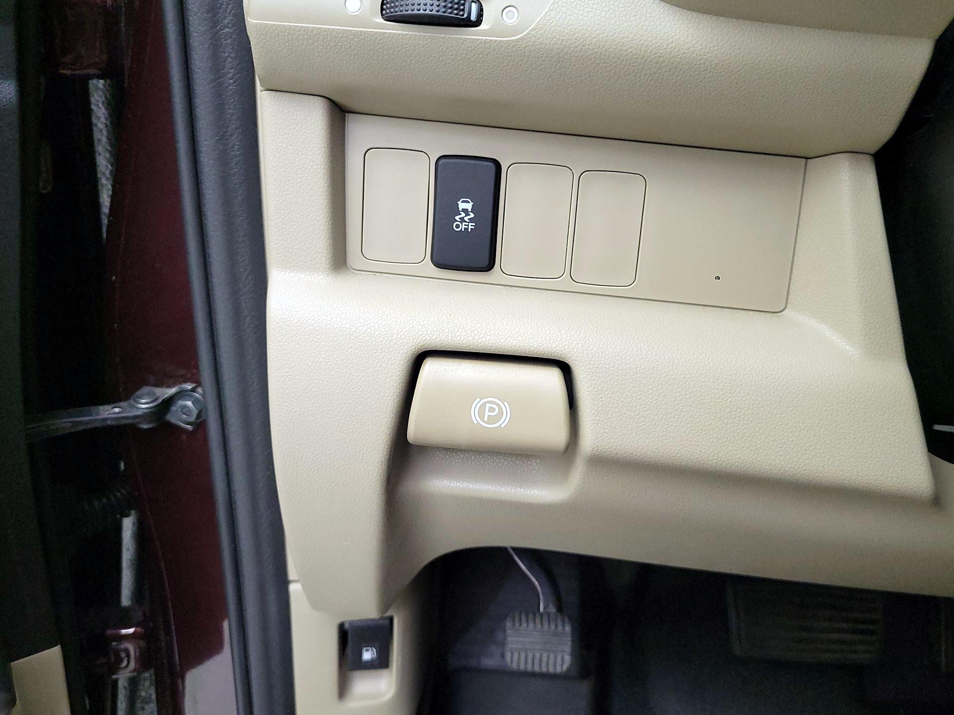 Thumbnail: 2015 Honda Pilot - 13