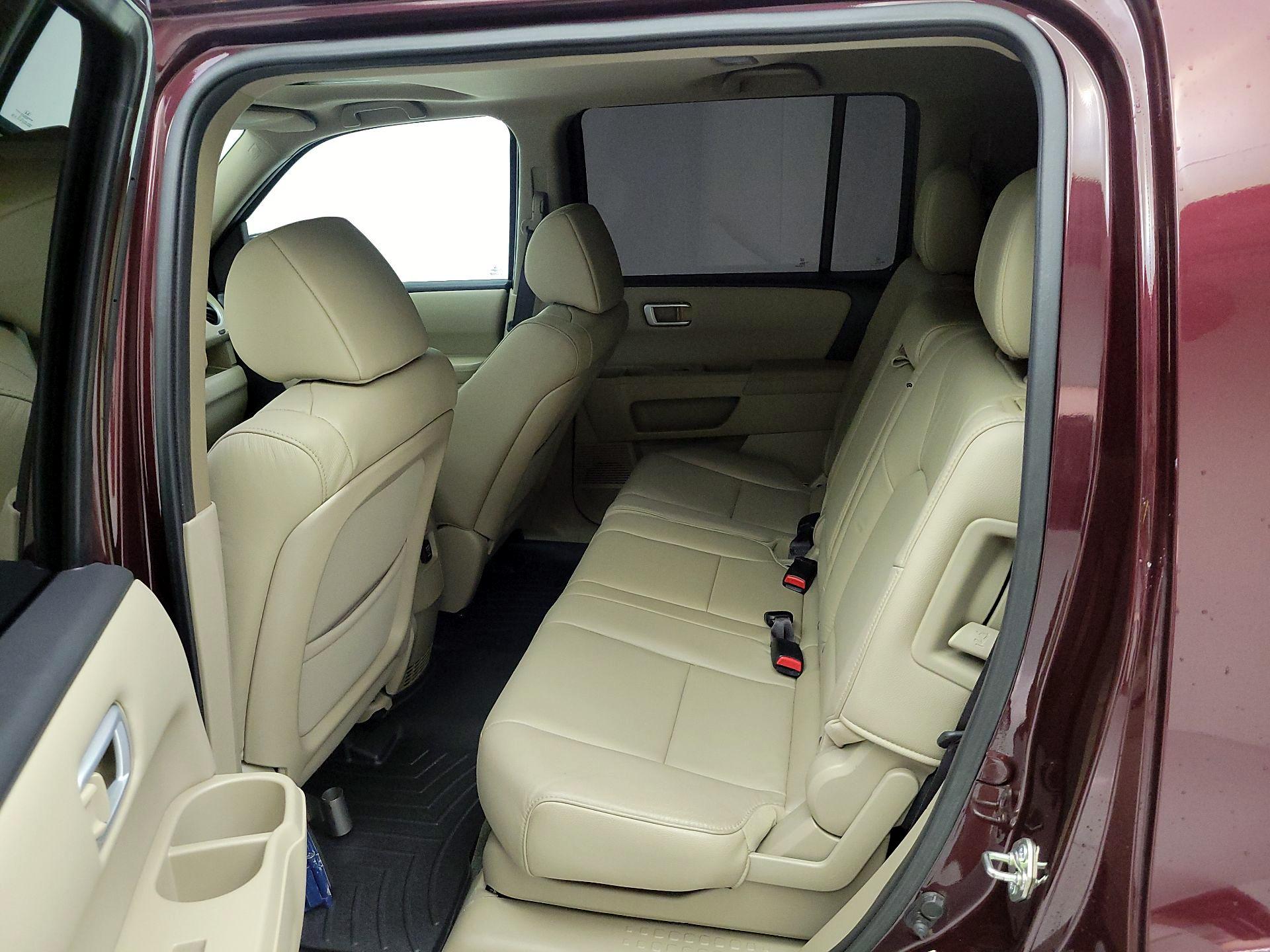 Thumbnail: 2015 Honda Pilot - 20