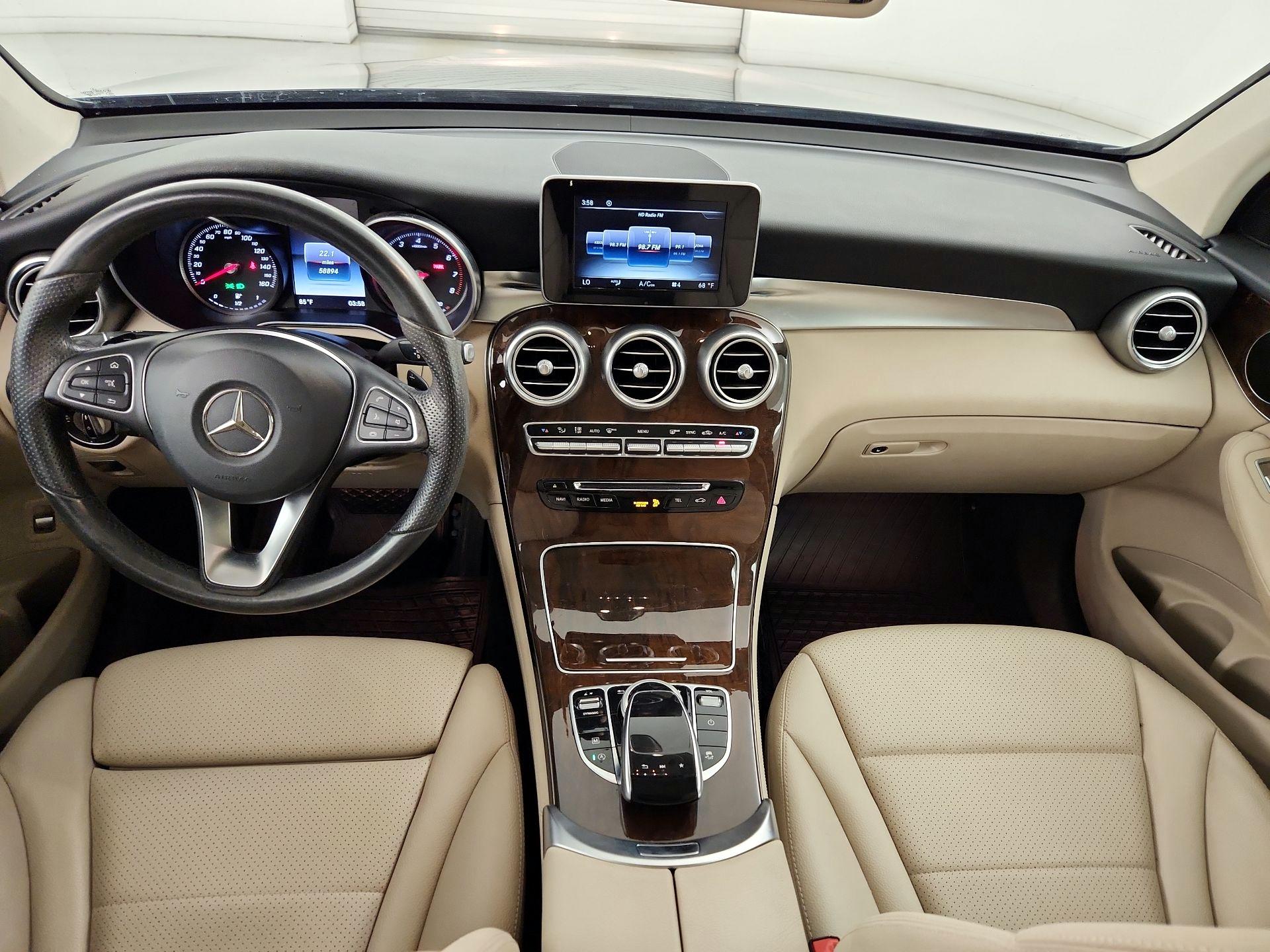 Thumbnail: 2017 Mercedes-Benz GLC - 9