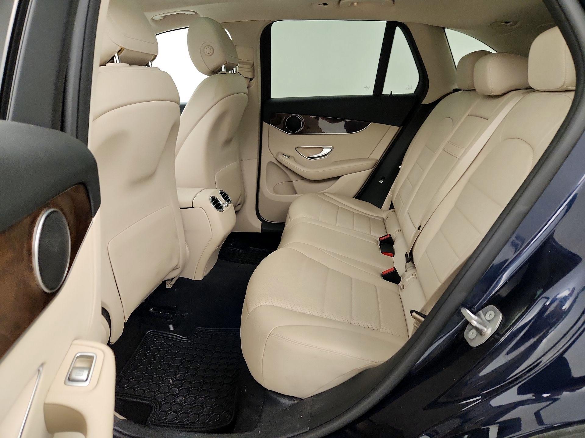Thumbnail: 2017 Mercedes-Benz GLC - 20