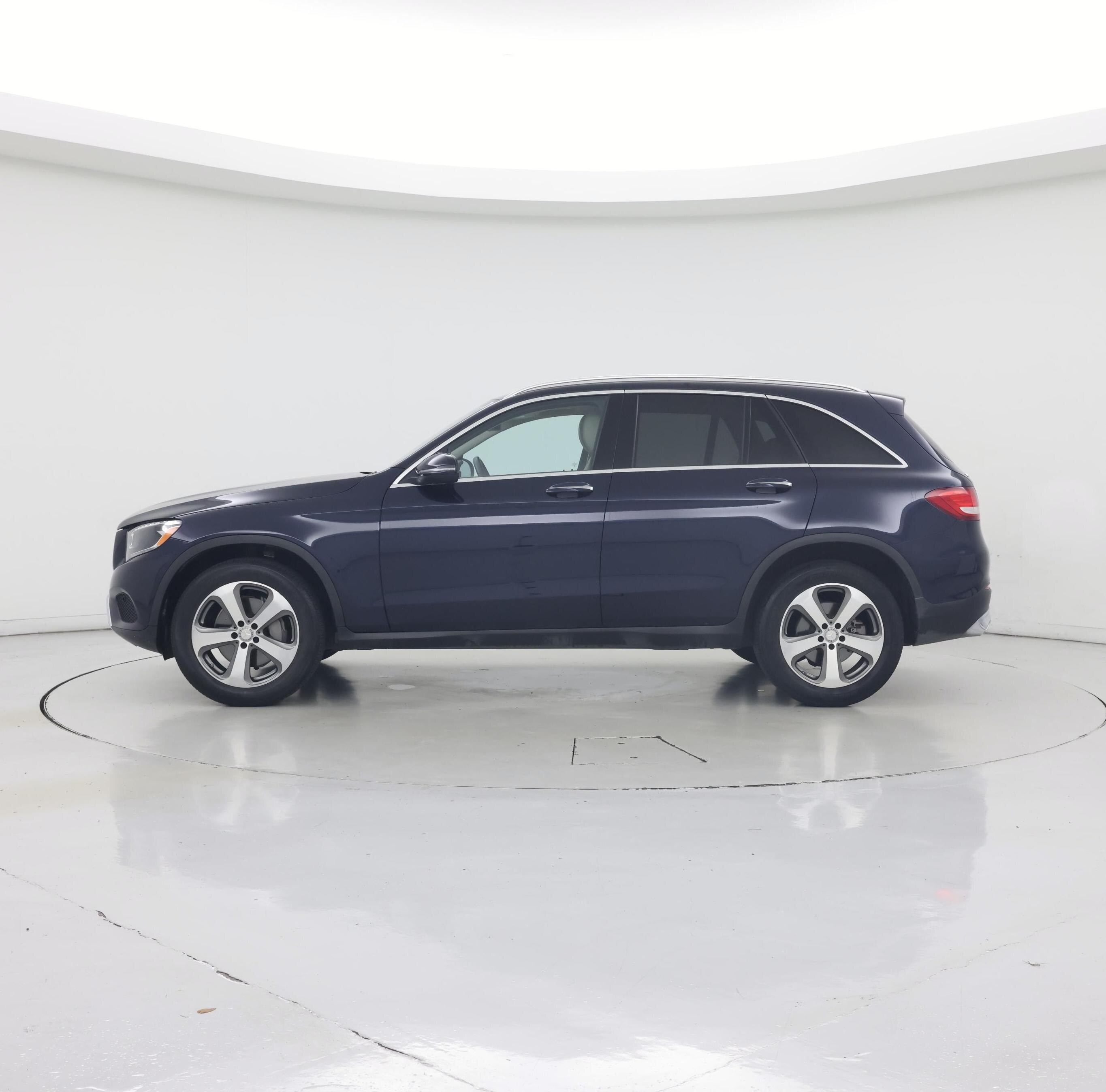 Thumbnail: 2017 Mercedes-Benz GLC - 3
