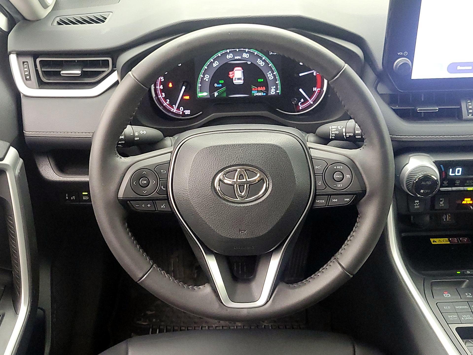 Thumbnail: 2023 Toyota RAV4 - 10