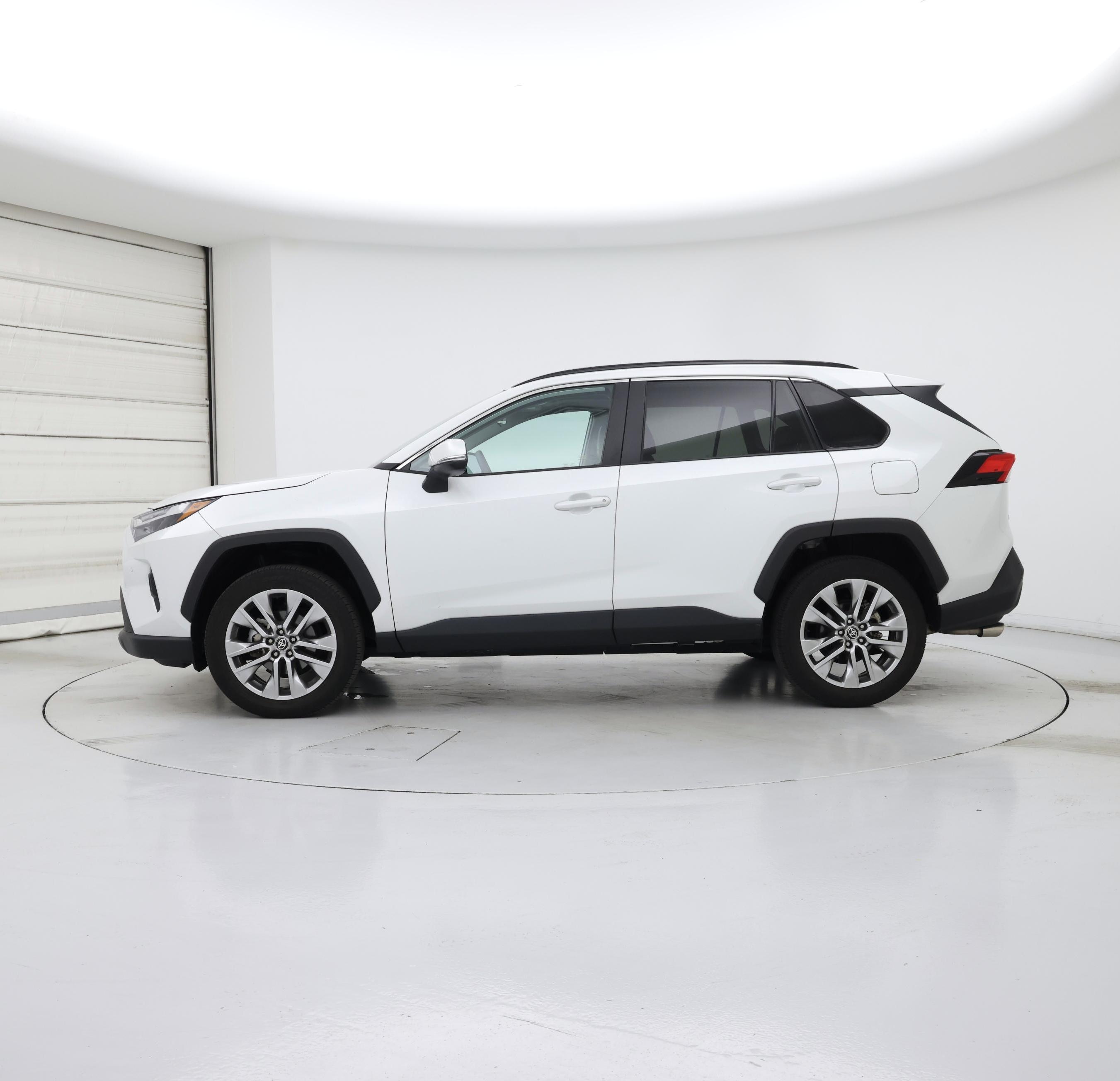 Thumbnail: 2023 Toyota RAV4 - 3