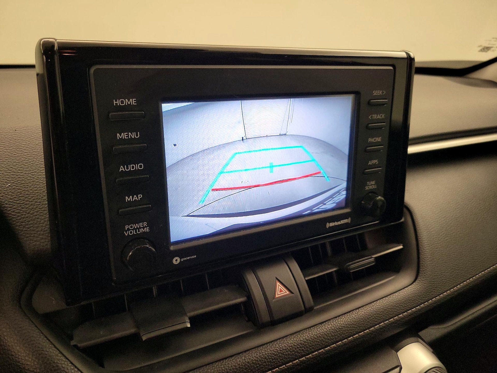 2021 Toyota RAV4 LE - Photo 15
