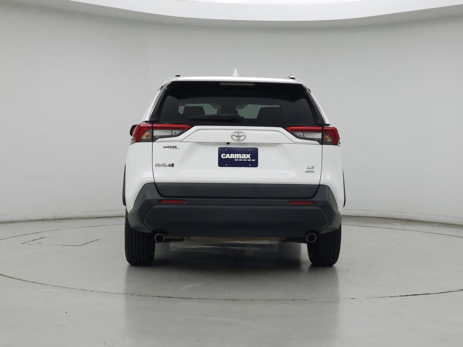 2021 Toyota RAV4 LE - Photo 7