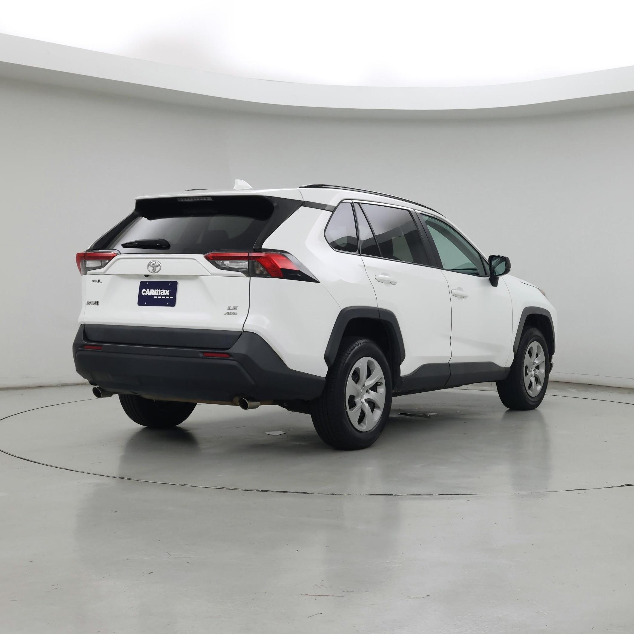 Thumbnail: 2021 Toyota RAV4 - 8
