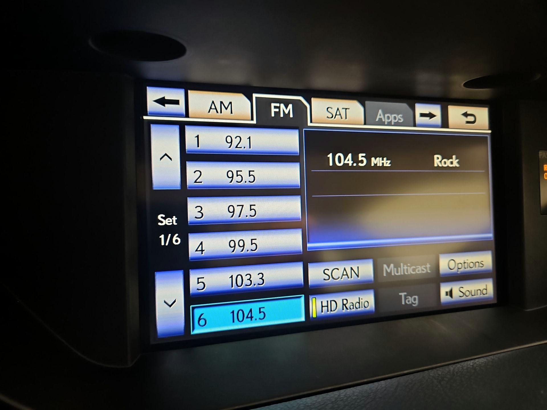 Thumbnail: 2014 Lexus ES - 16