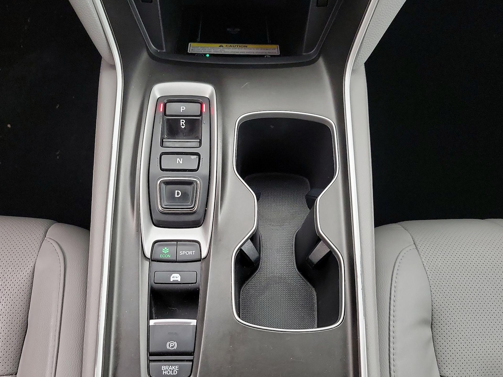2018 Honda Accord Hybrid Touring - Photo 18