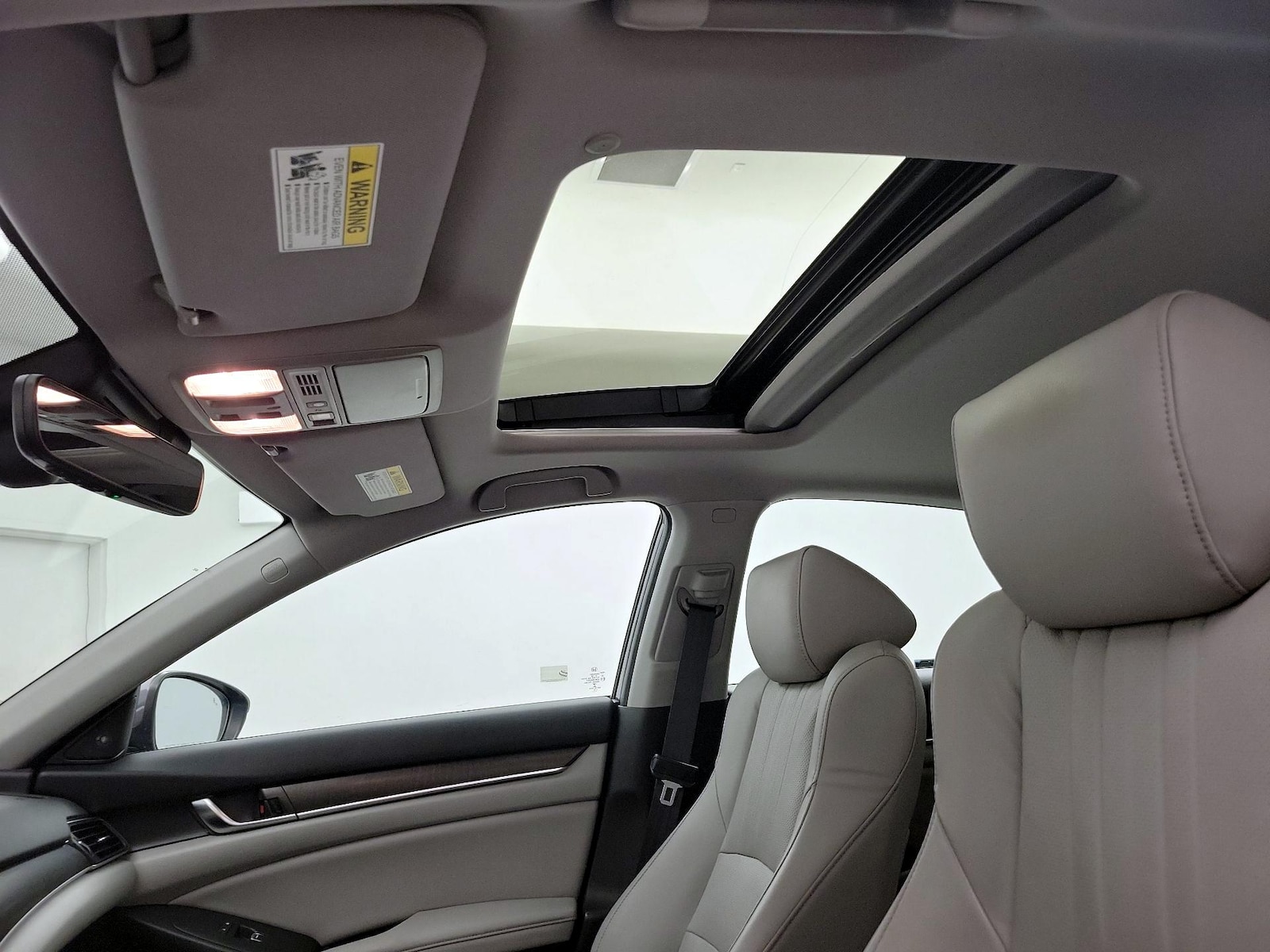 2018 Honda Accord Hybrid Touring - Photo 20