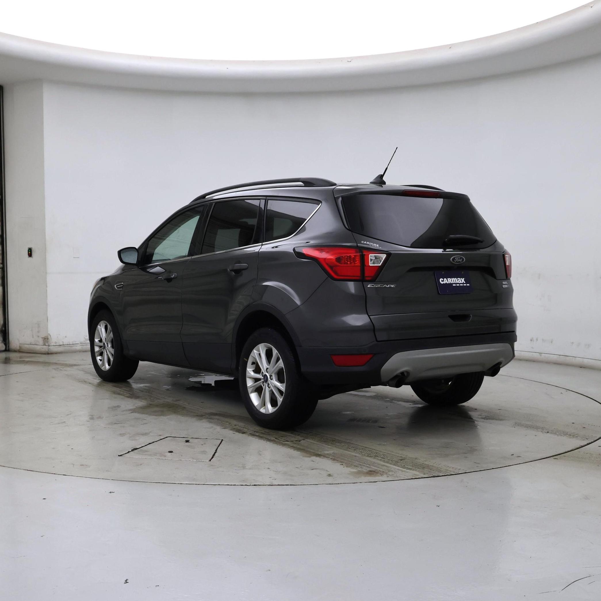 Thumbnail: 2019 Ford Escape - 2
