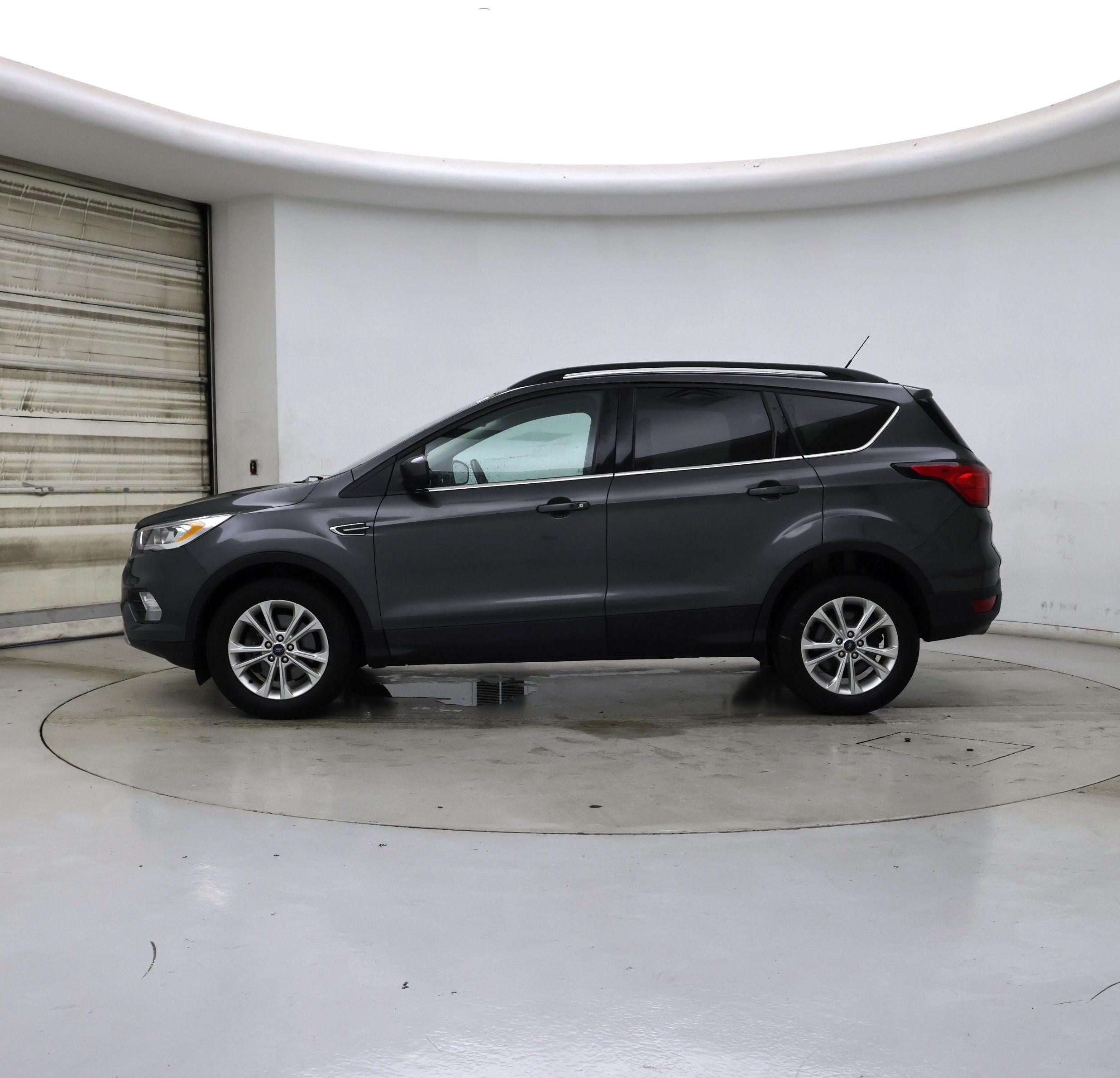 Thumbnail: 2019 Ford Escape - 3