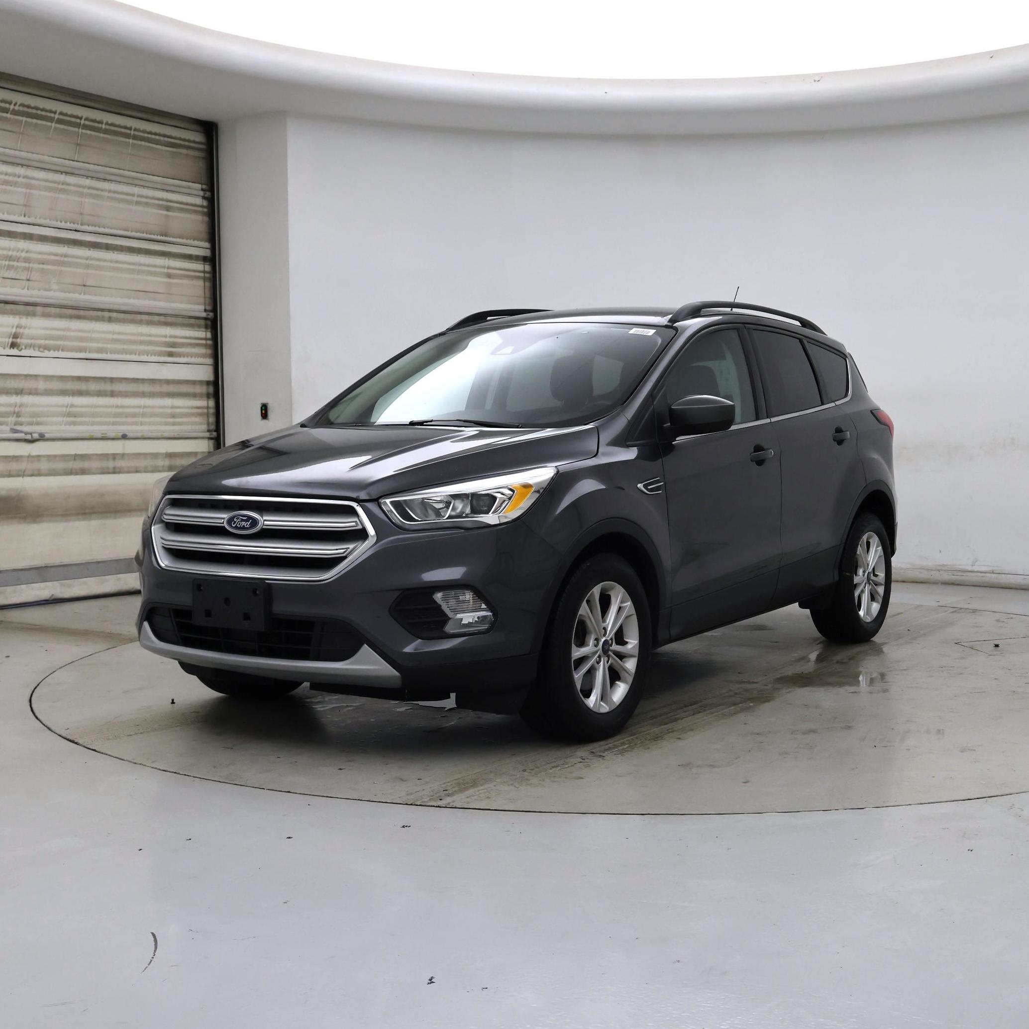 Thumbnail: 2019 Ford Escape - 4