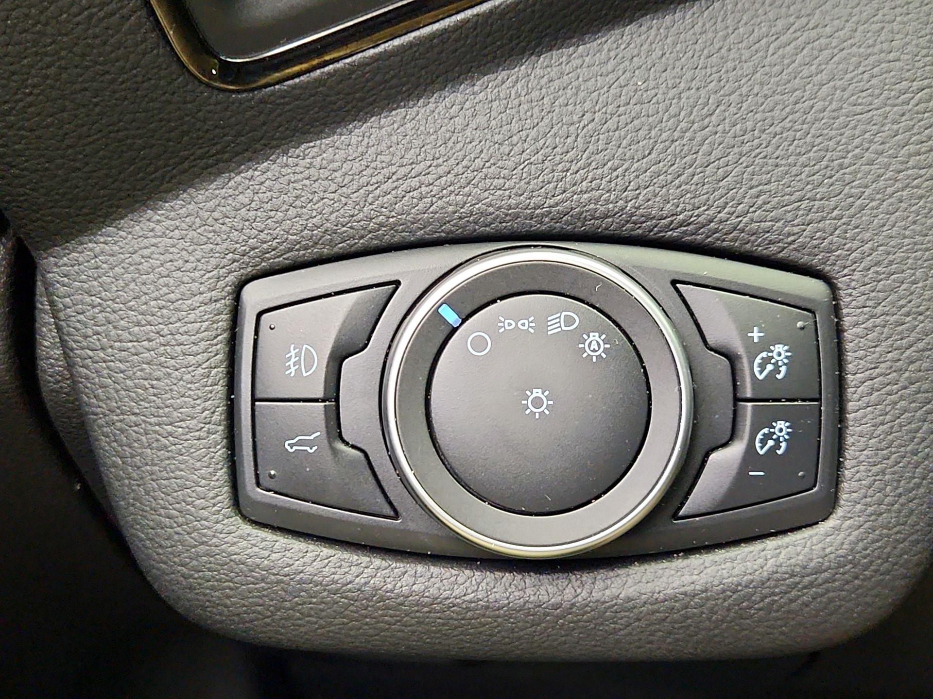 Thumbnail: 2018 Ford Escape - 13