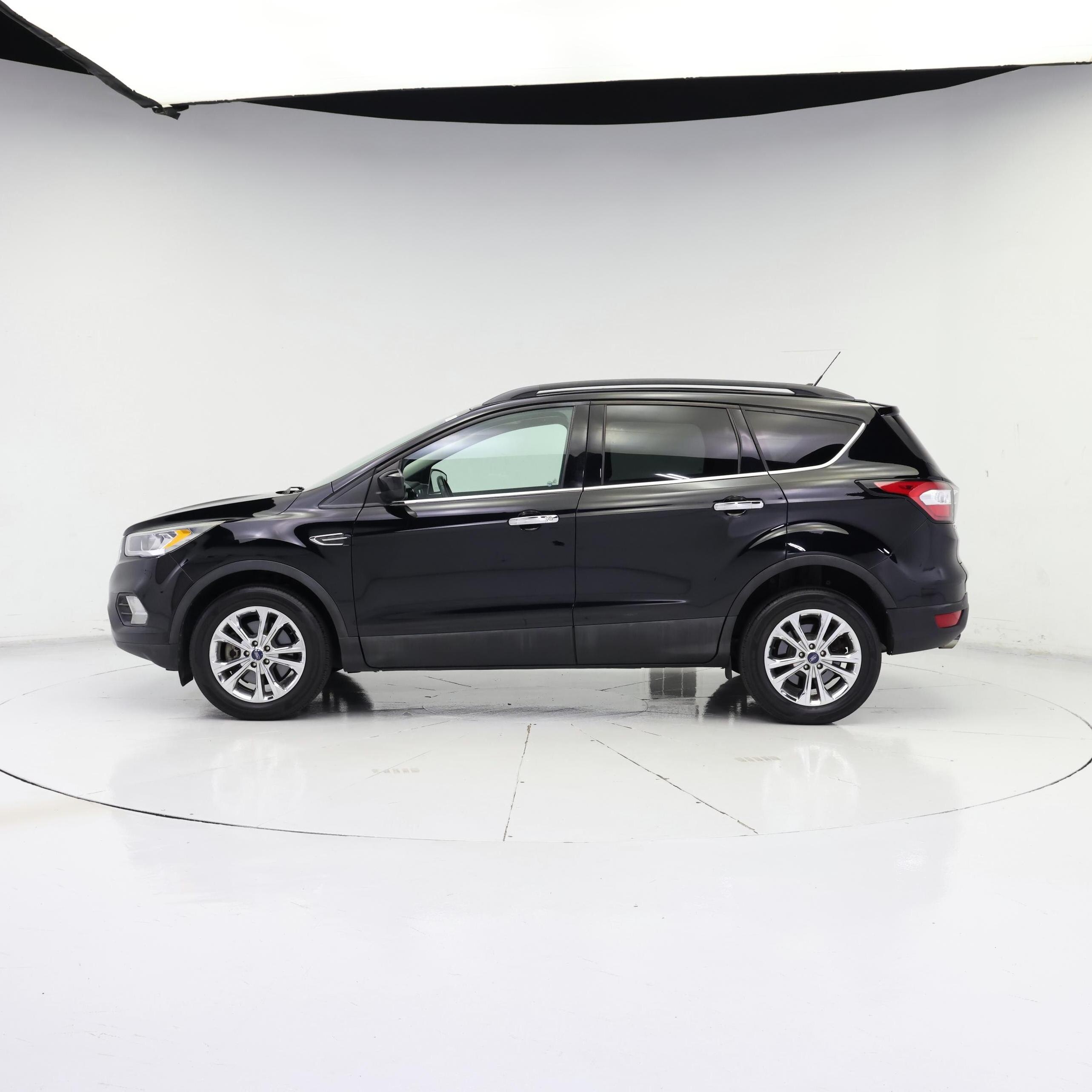 Thumbnail: 2018 Ford Escape - 3