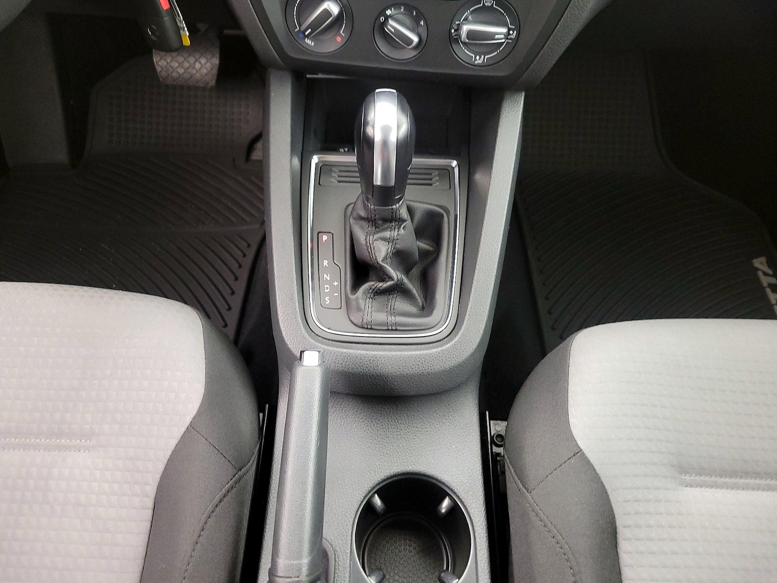 2017 Volkswagen Jetta S - Photo 18