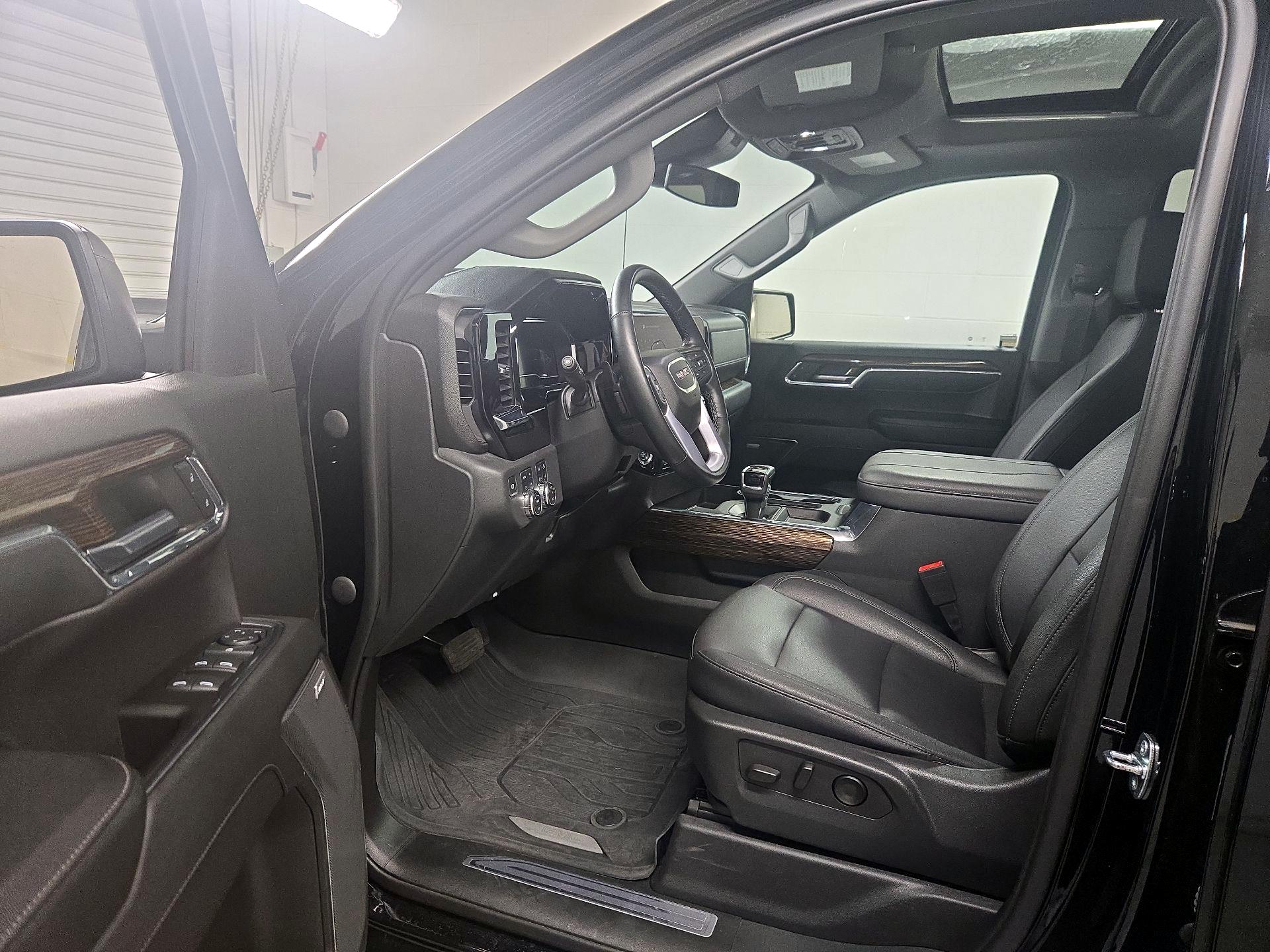 Thumbnail: 2023 GMC Sierra 1500 - 11