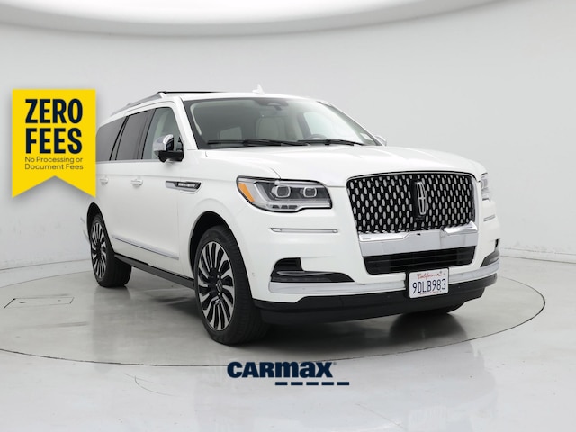 White 2022 Lincoln Navigator SUV / Crossover Four-Wheel Drive Automatic