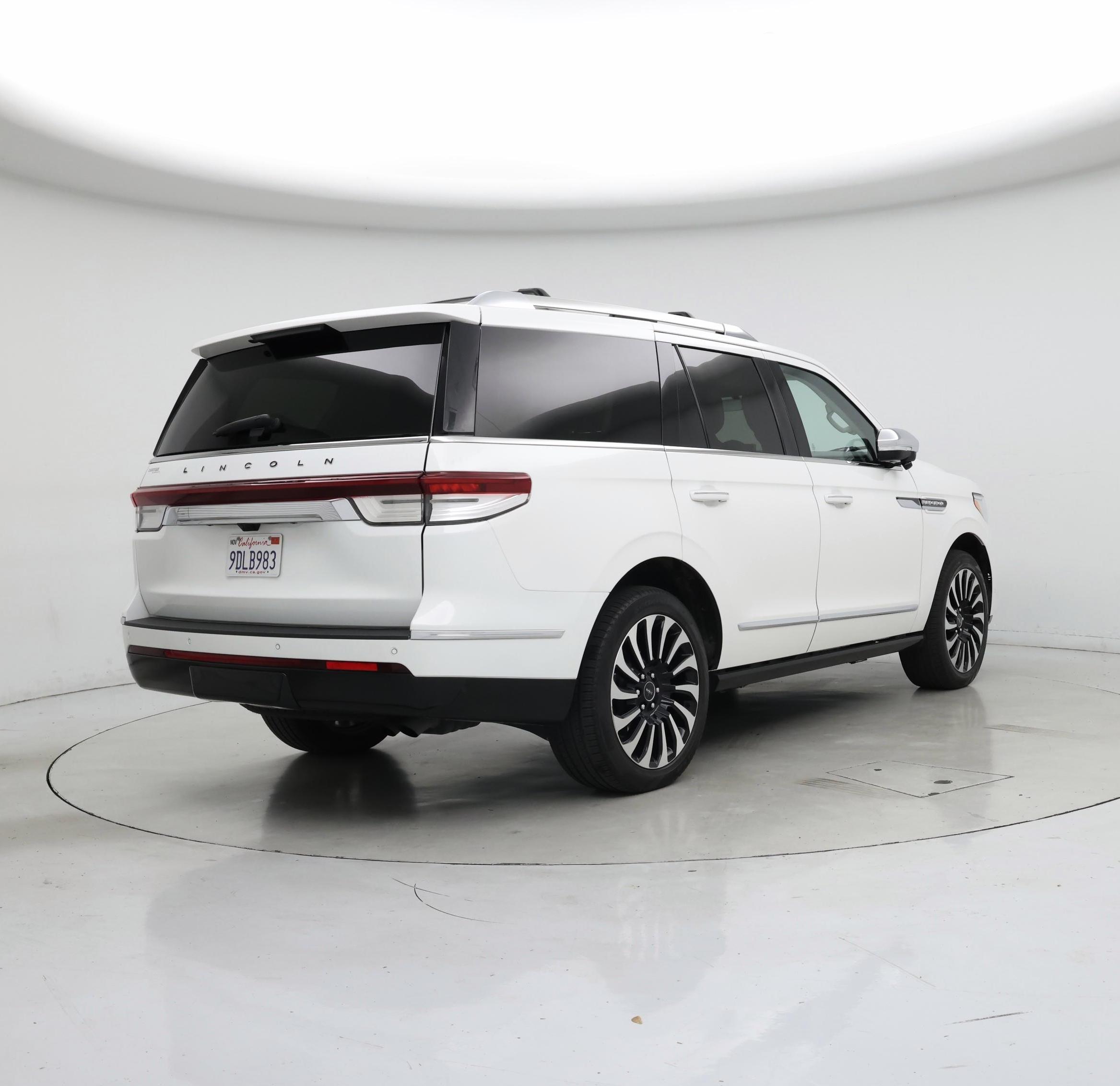 Thumbnail: 2022 Lincoln Navigator - 8