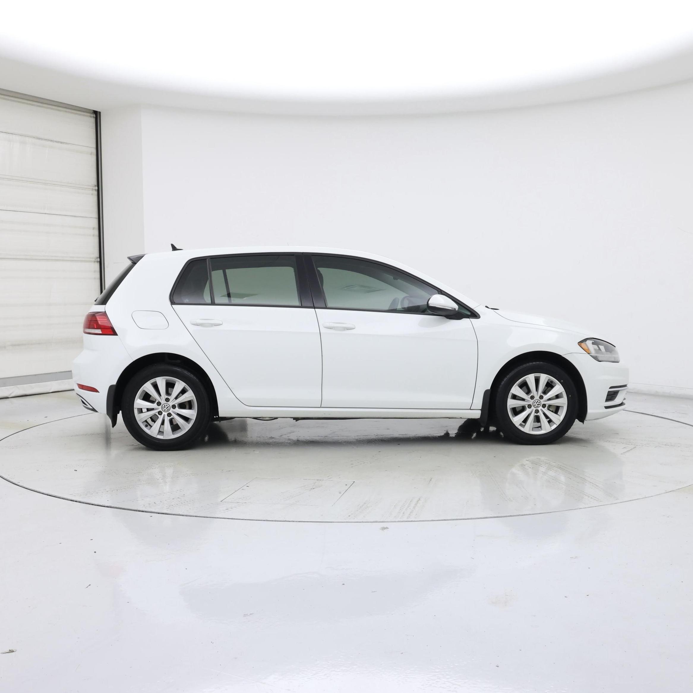 Thumbnail: 2021 Volkswagen Golf - 7