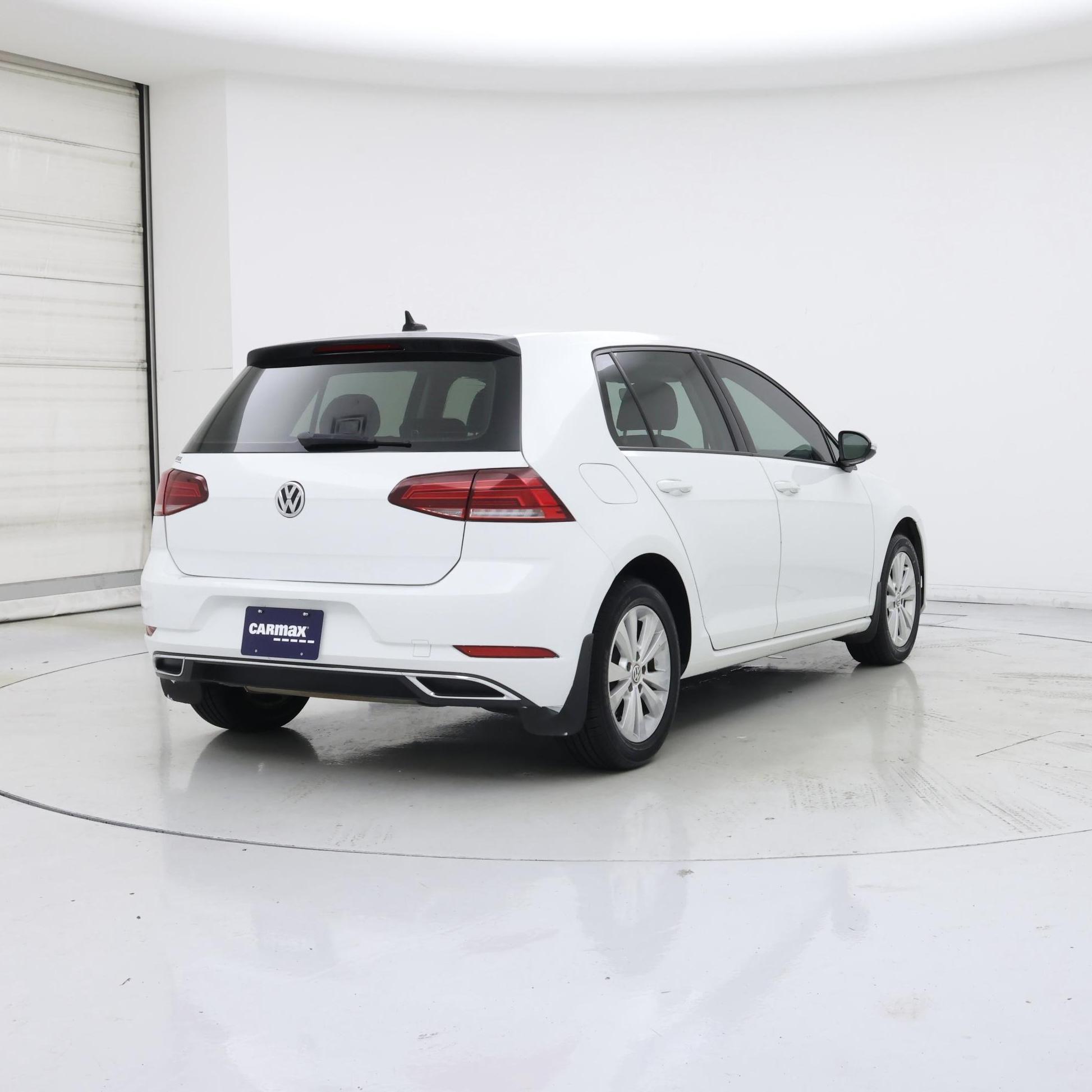 Thumbnail: 2021 Volkswagen Golf - 8