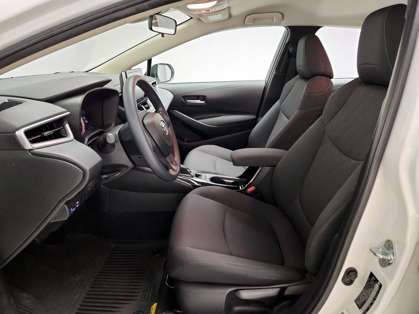 2021 Toyota Corolla LE - Photo 12
