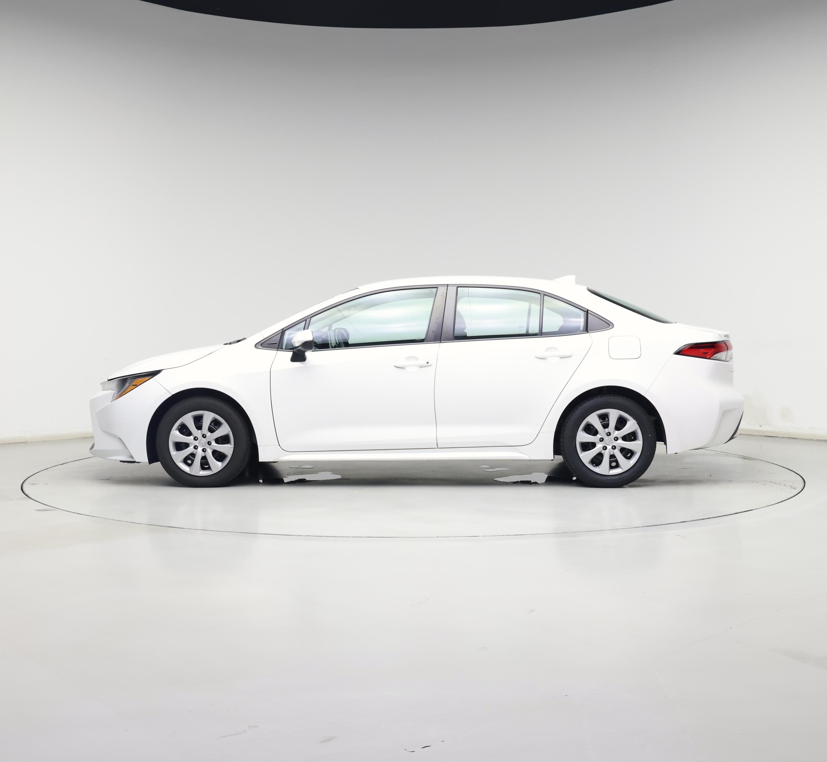 Thumbnail: 2021 Toyota Corolla - 3