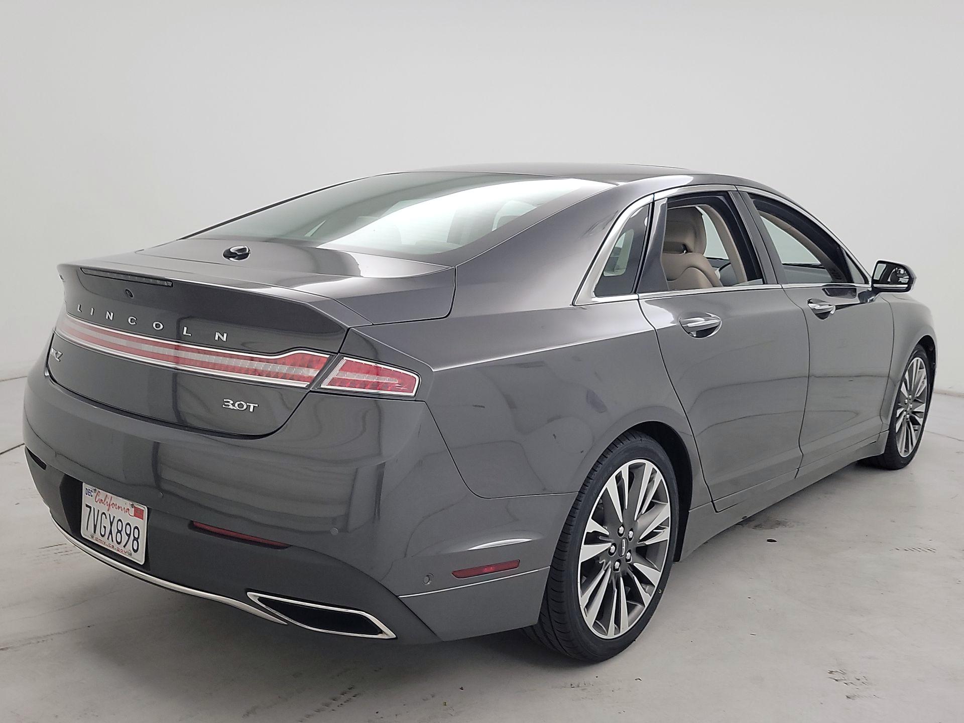 Thumbnail: 2017 Lincoln MKZ - 5