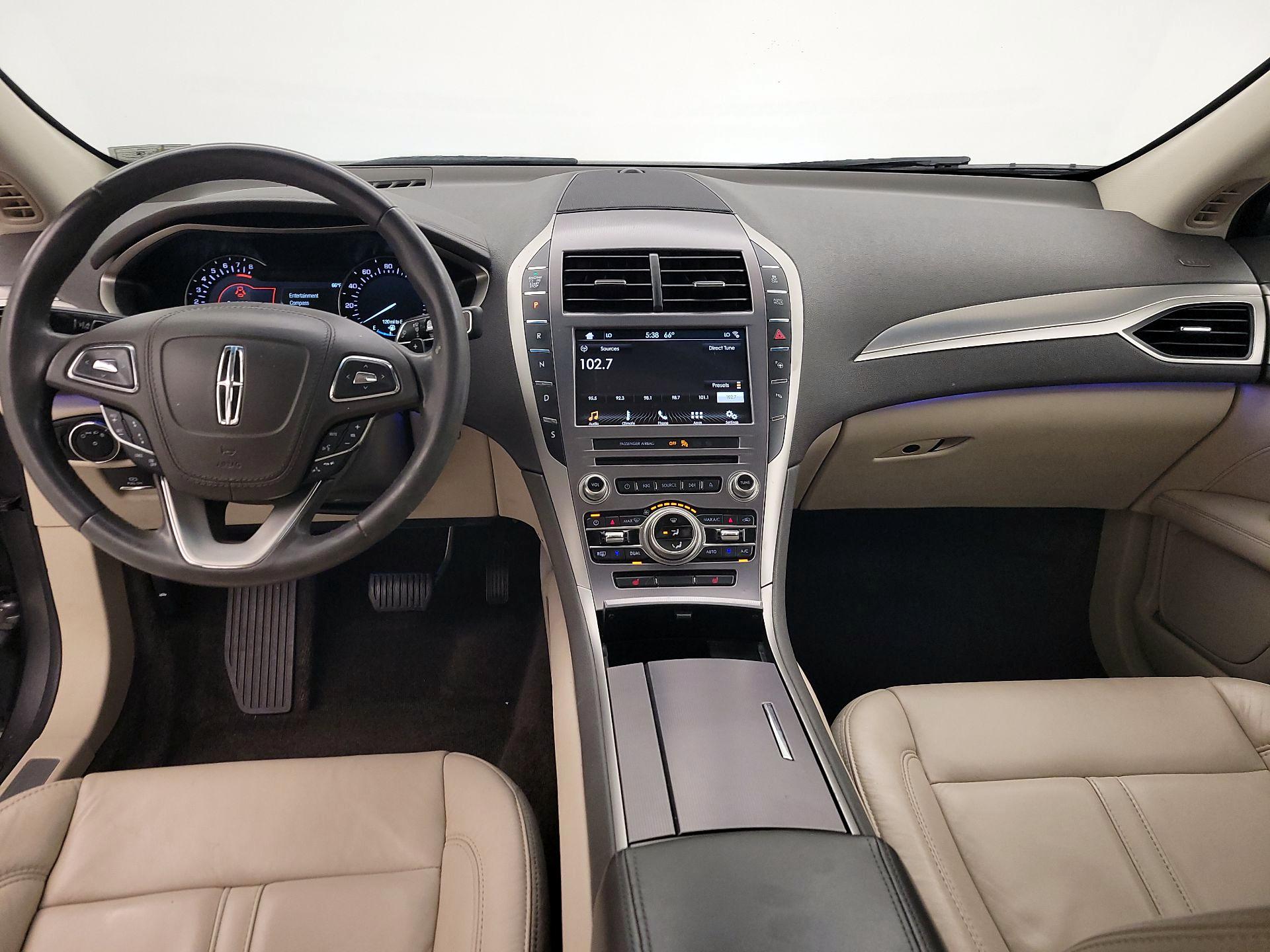 Thumbnail: 2017 Lincoln MKZ - 8