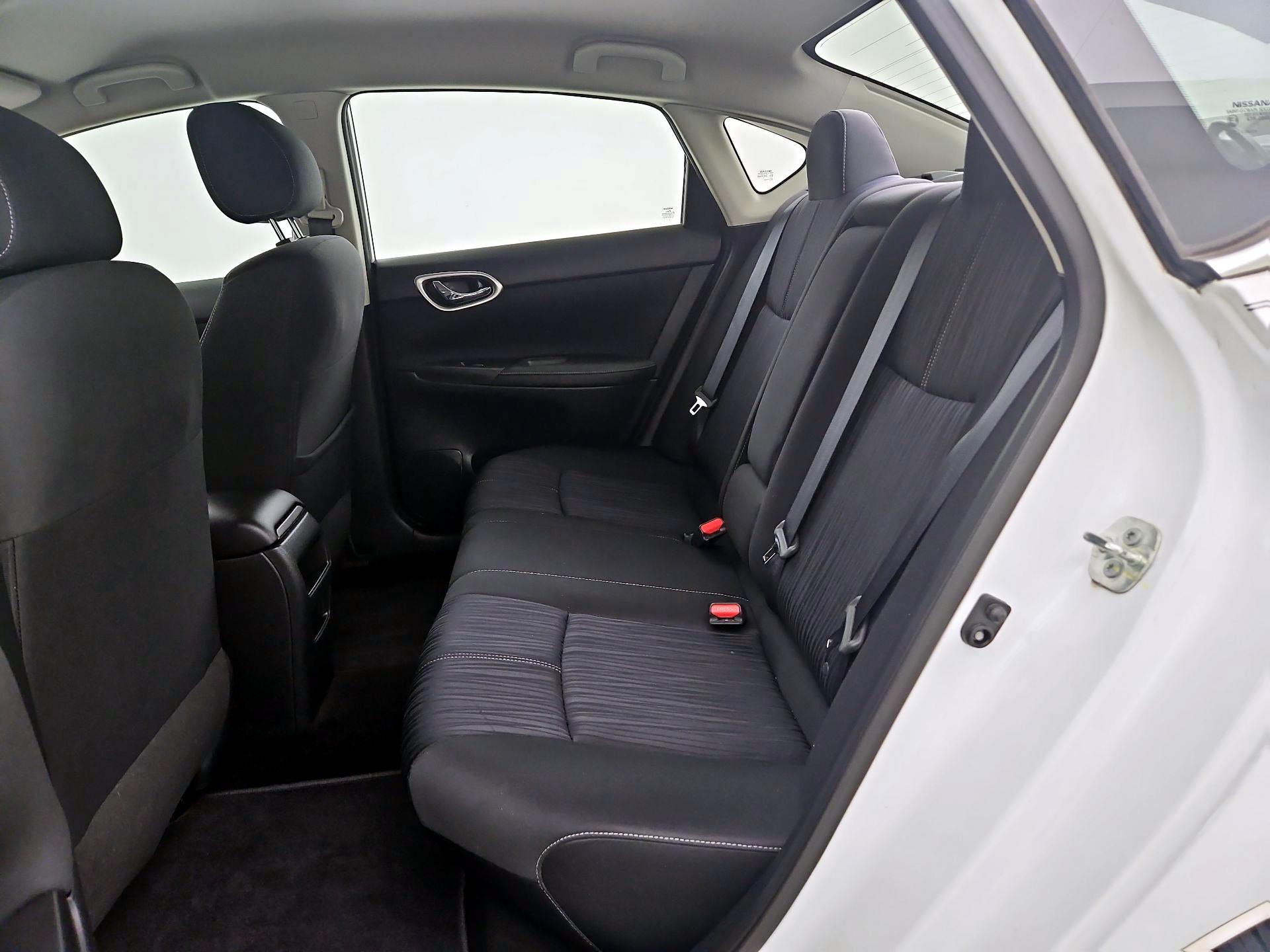 Thumbnail: 2017 Nissan Sentra - 17