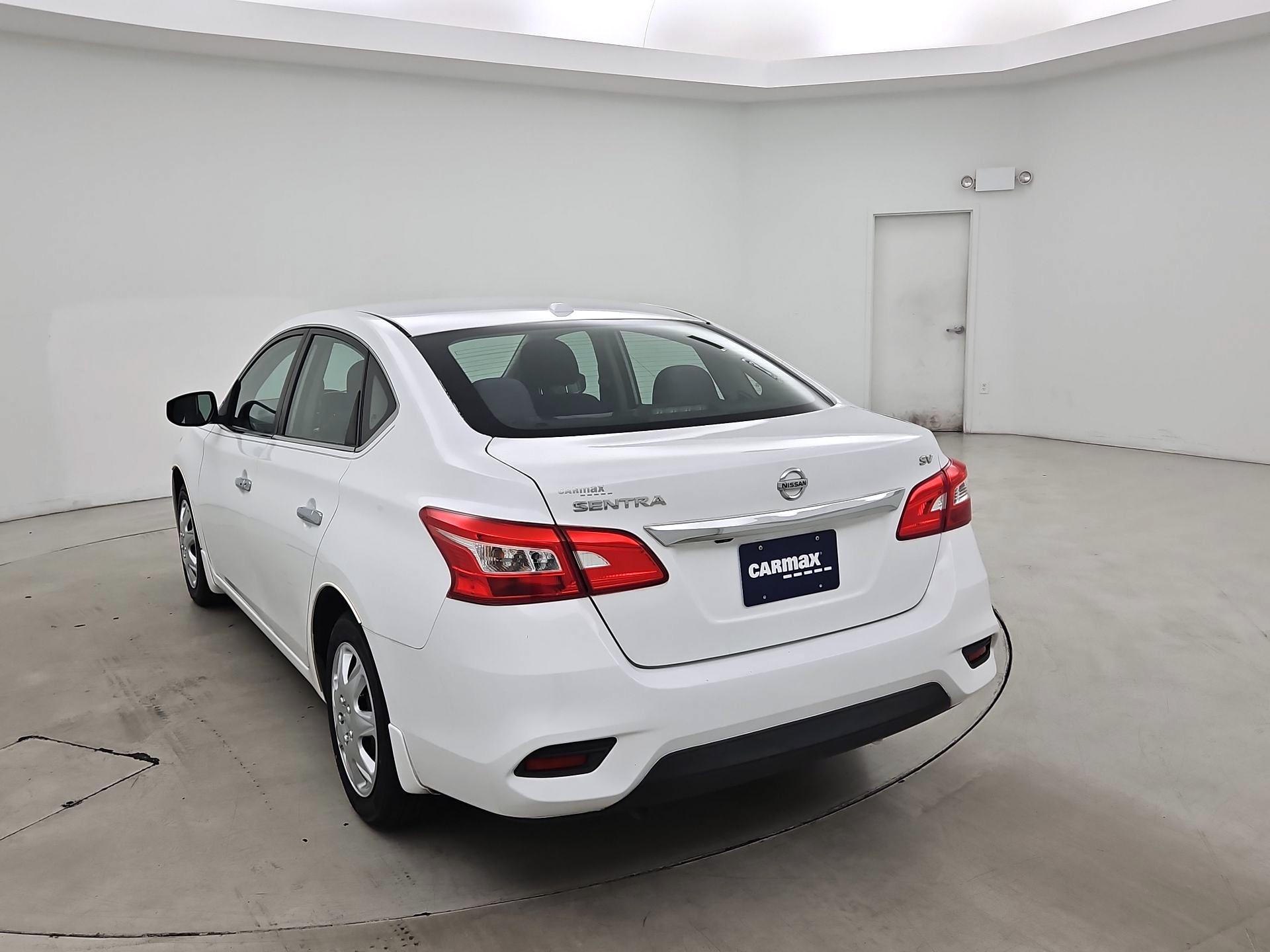 Thumbnail: 2017 Nissan Sentra - 7