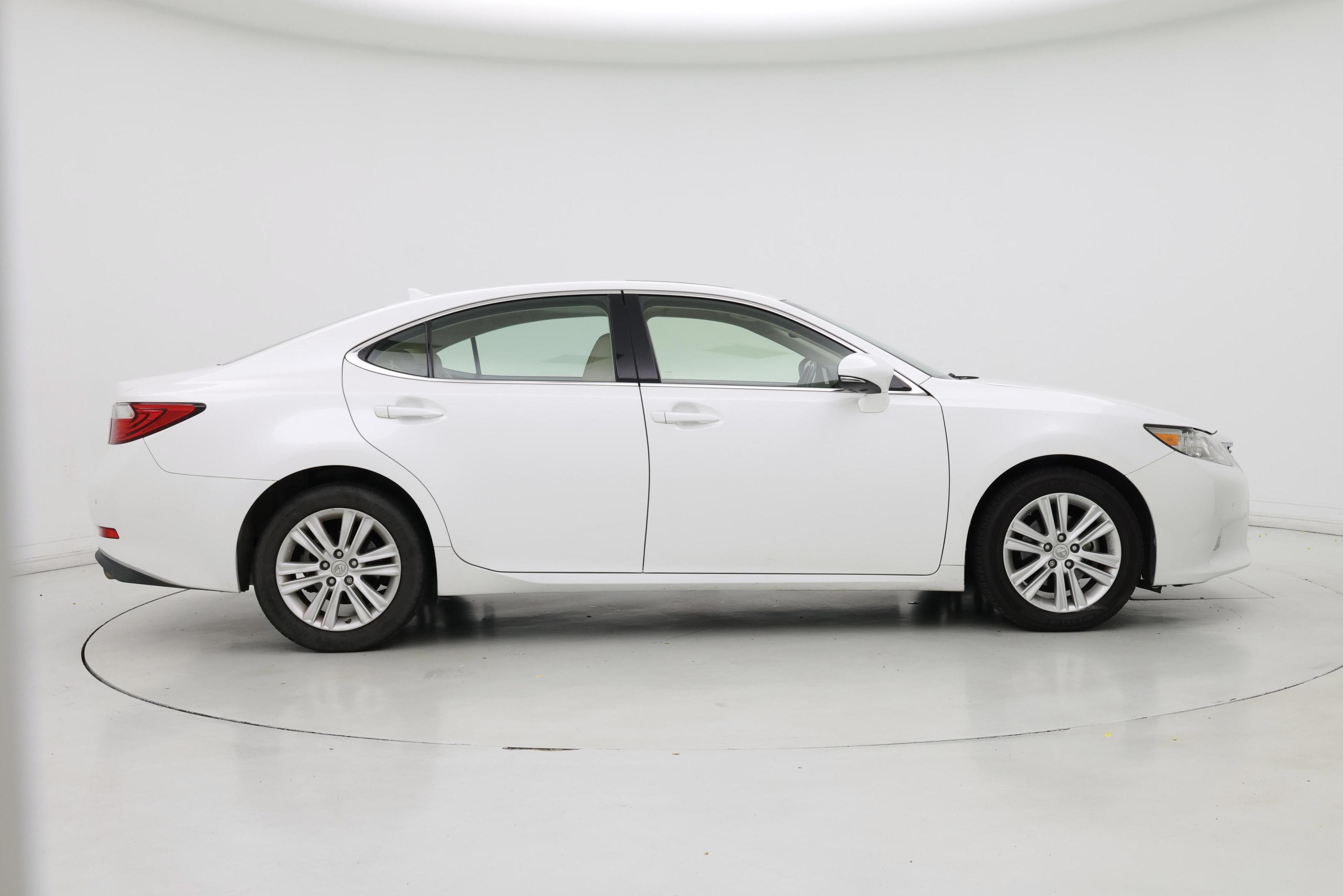Thumbnail: 2014 Lexus ES - 7
