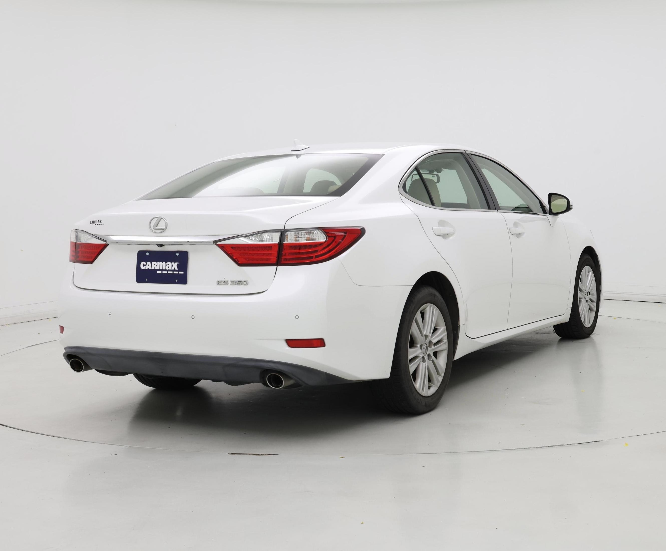 Thumbnail: 2014 Lexus ES - 8