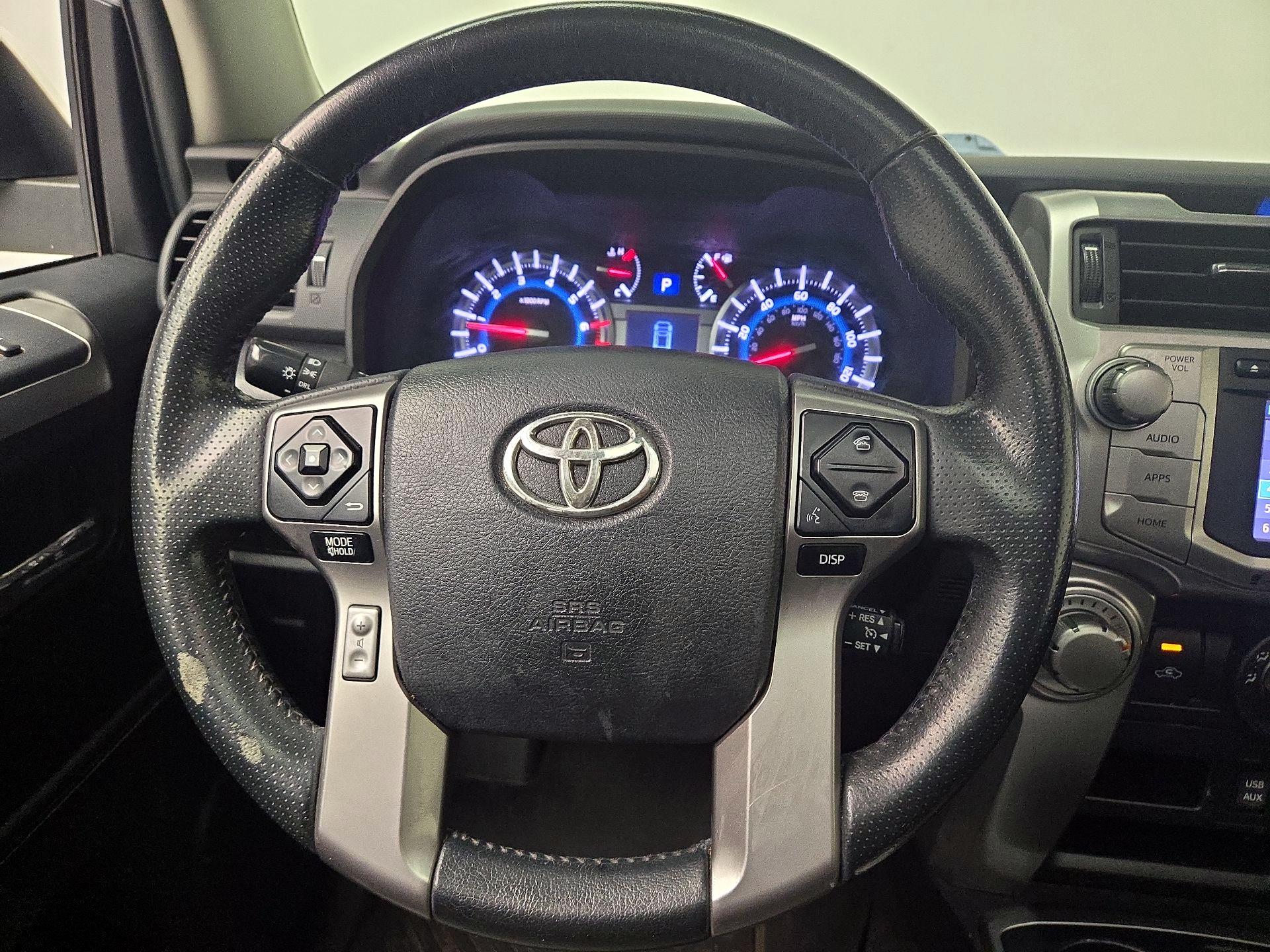 Thumbnail: 2016 Toyota 4Runner - 10